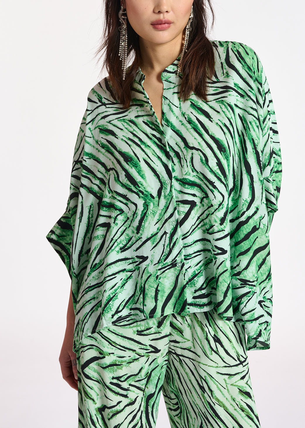 Mint green oversized top with tiger motif RE—SSENTIEL | Essentiel second hand