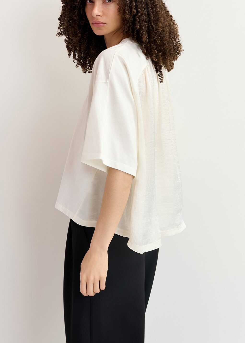 Off-white T-shirt with satin back panel RE—SSENTIEL | Essentiel second hand