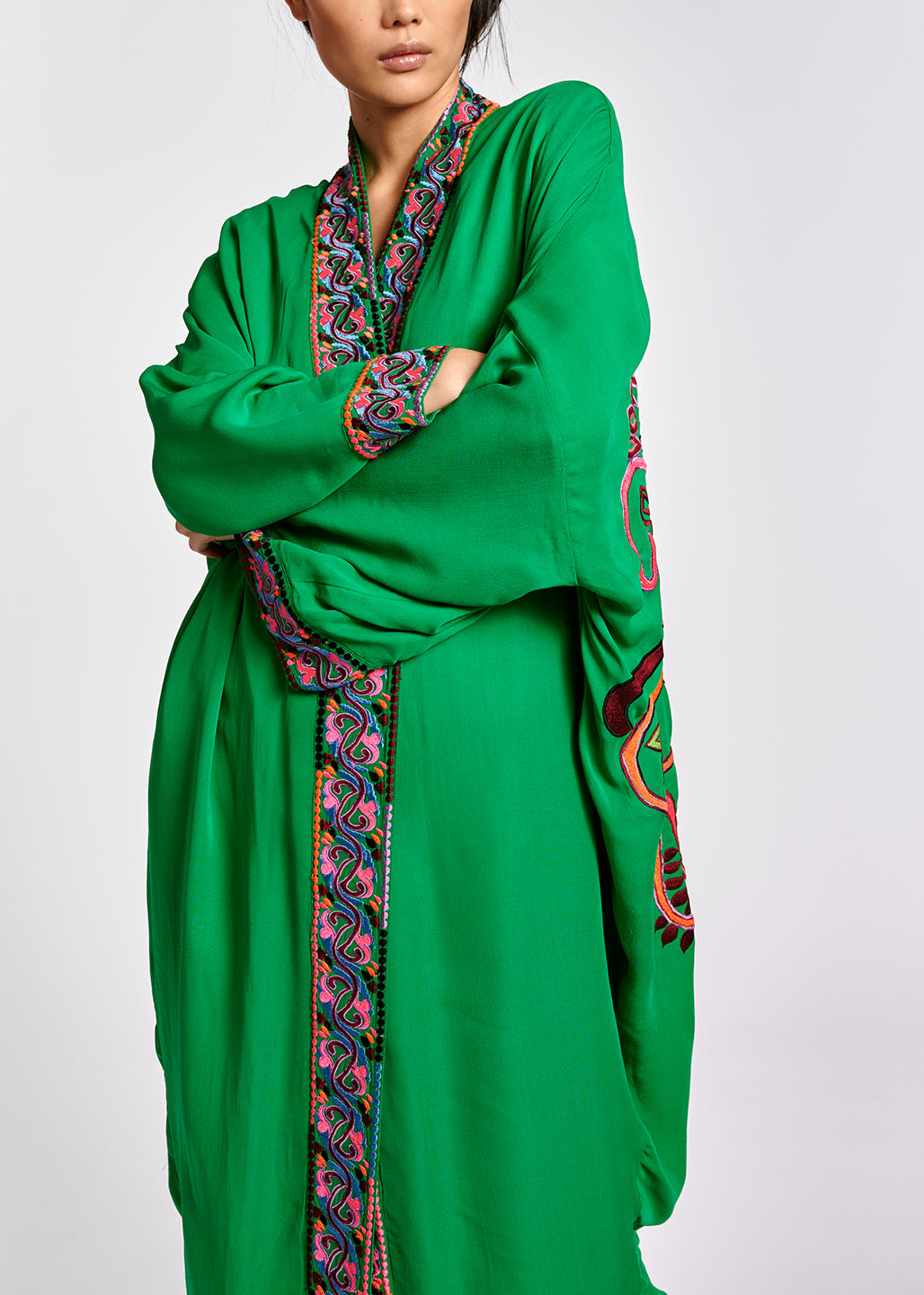 Green kimono with colorful embroideries RE—SSENTIEL | Essentiel second hand