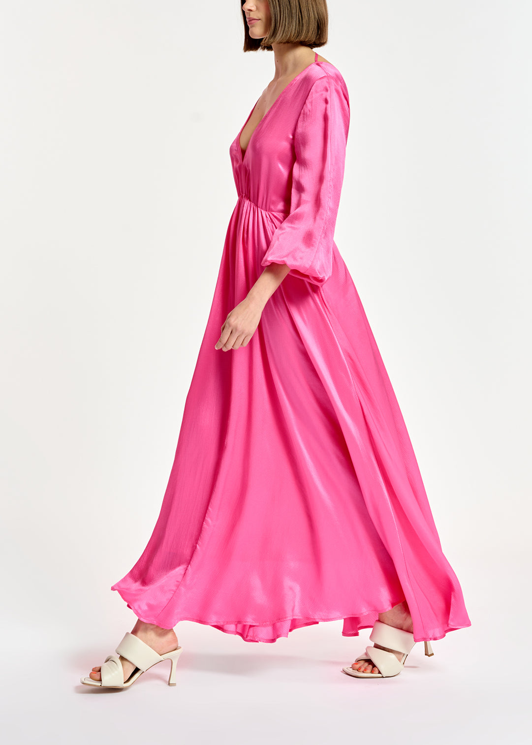 Neon pink long-sleeved v-neck maxi dress RE—SSENTIEL | Essentiel second hand