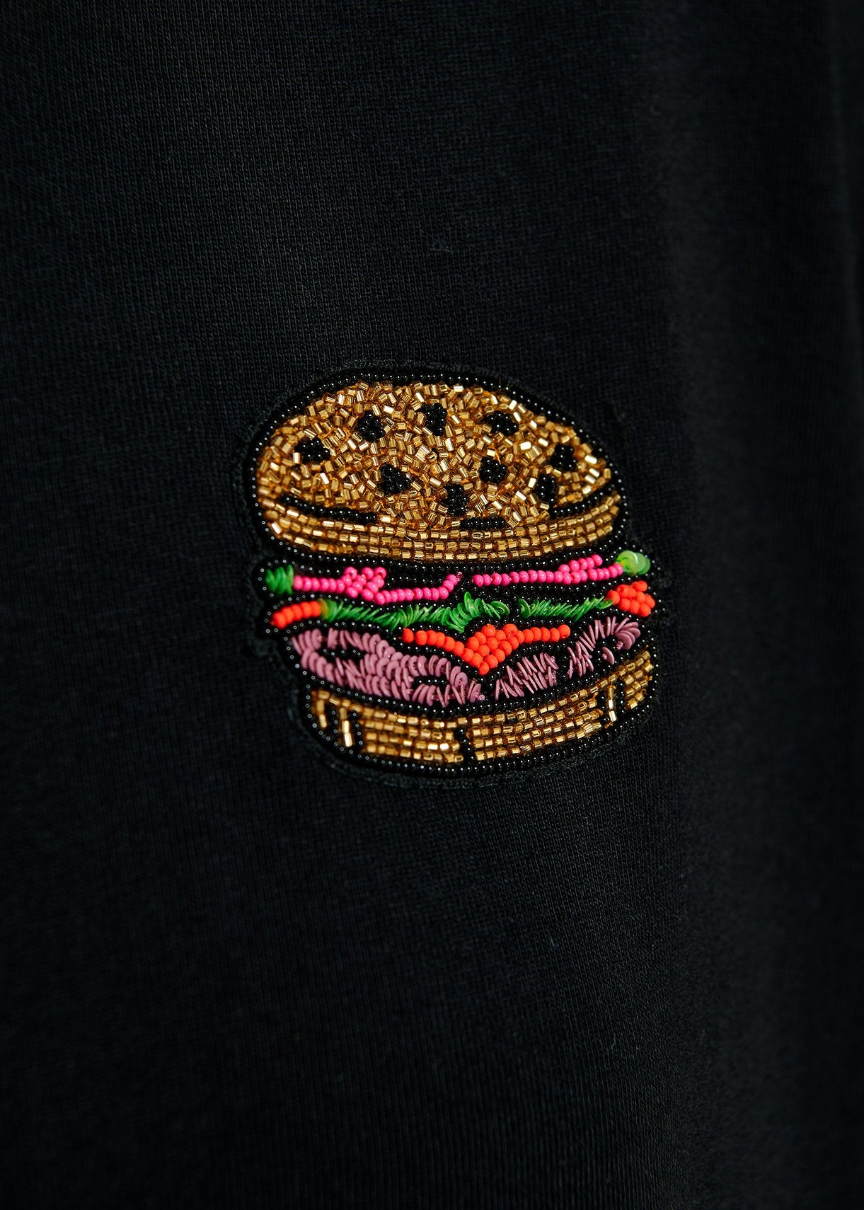 Black organic cotton T-shirt with hamburger embroidery RE—SSENTIEL | Essentiel second hand