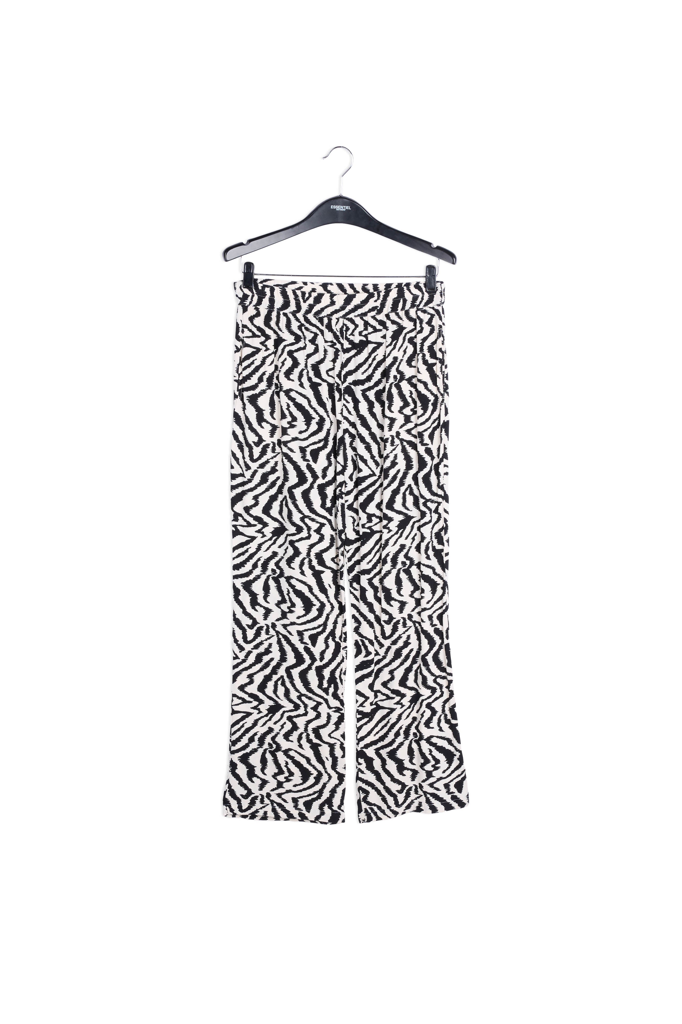 Pantalon ample à imprimé zèbre noir et blanc RE—SSENTIEL | Essentiel second hand