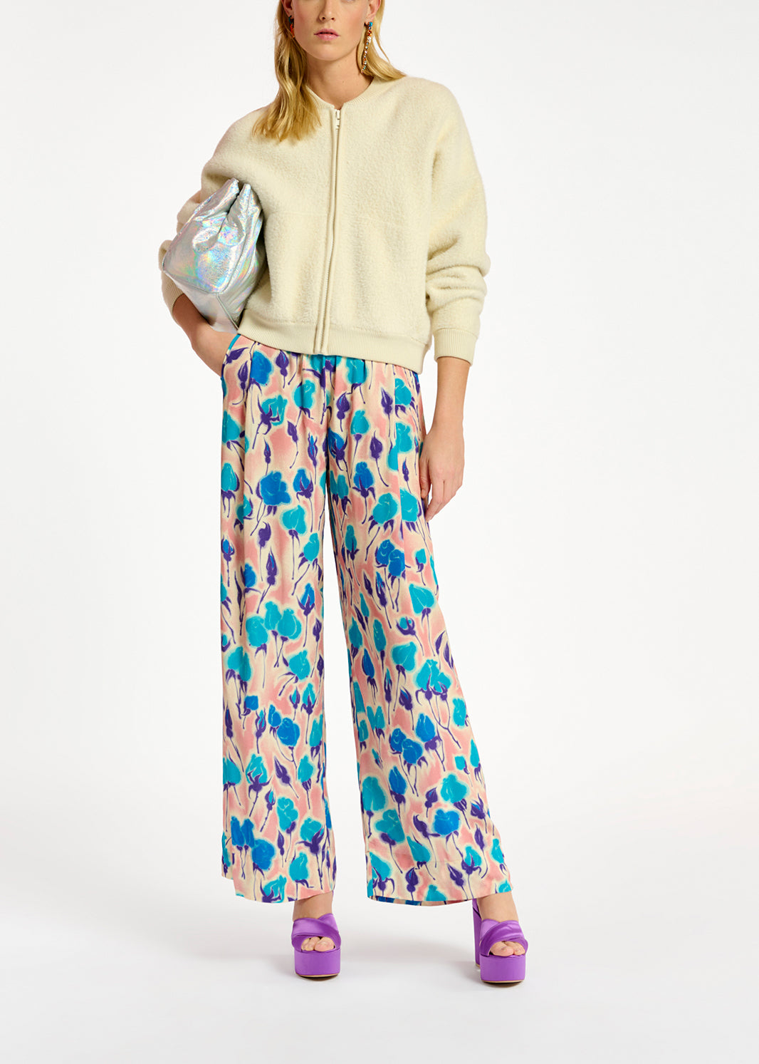 Light pink, blue and purple floral print wide-leg pants RE—SSENTIEL | Essentiel second hand