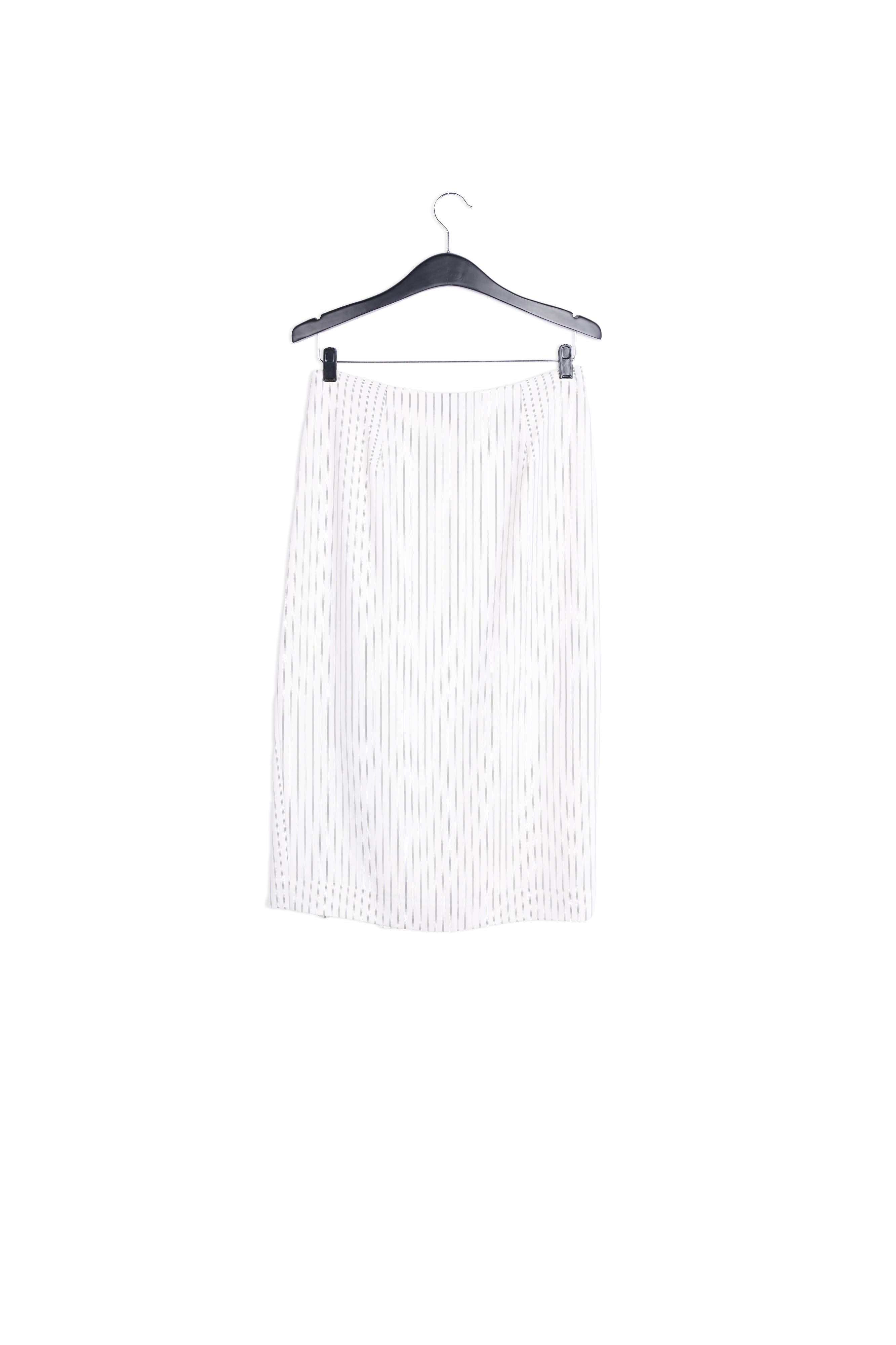 Jupe blanc cassé à fines rayures avec fente volantée RE—SSENTIEL | Essentiel second hand