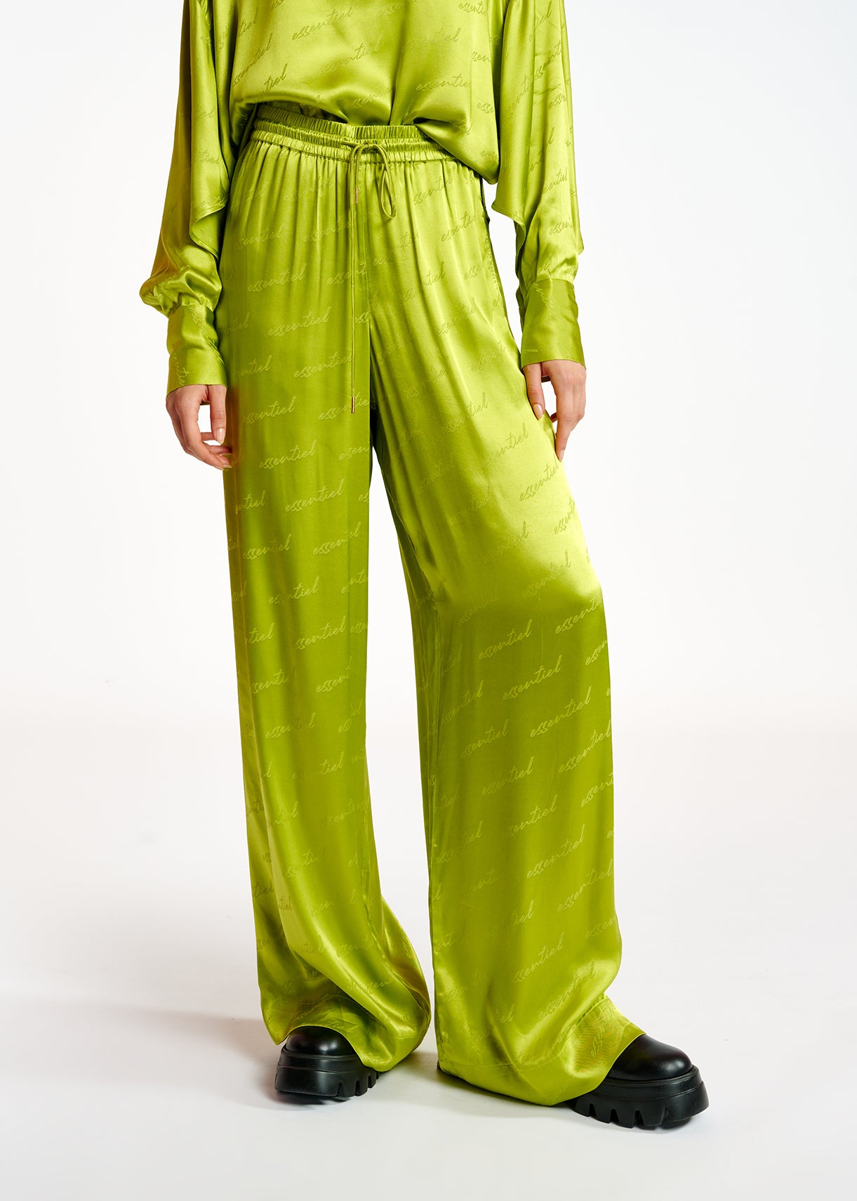 Lime green satin jacquard wide-leg pants RE—SSENTIEL | Essentiel second hand