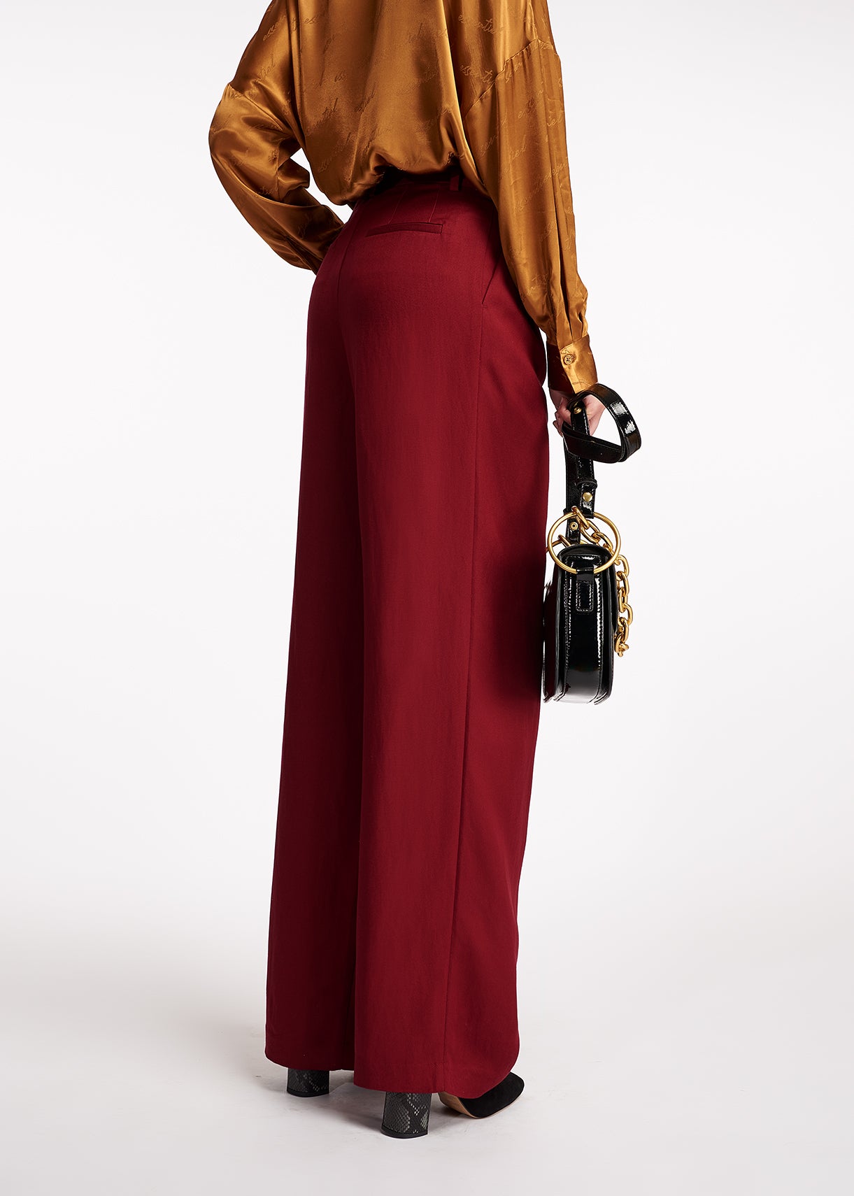 Pantalon marron aux jambes larges RE—SSENTIEL | Essentiel second hand