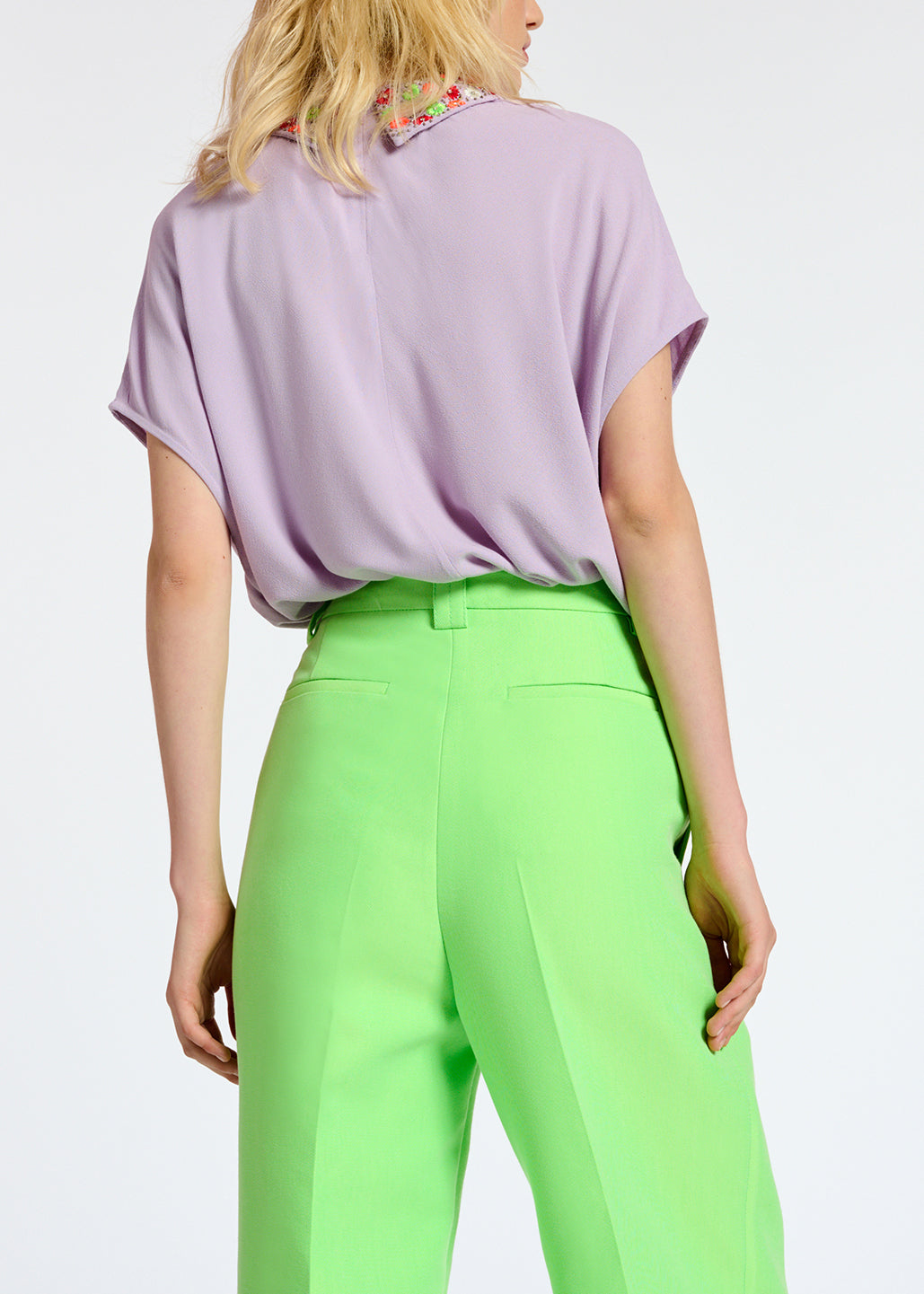 Lila top met sierkraag RE—SSENTIEL | Essentiel second hand