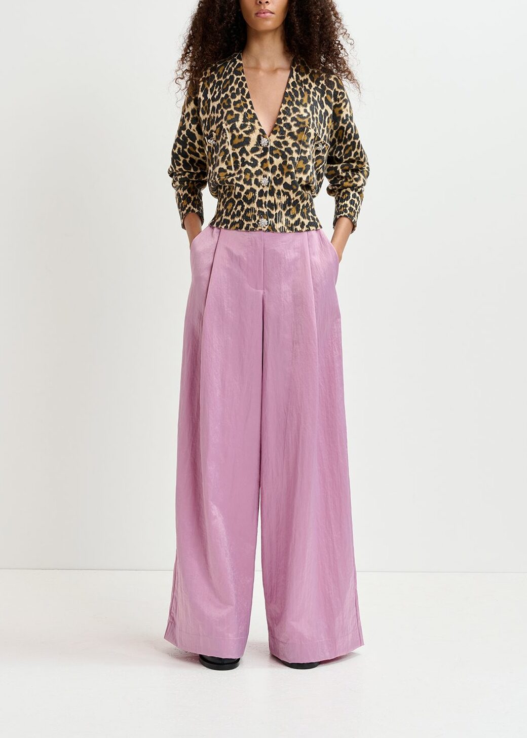 Bruine V-hals cardigan in luipaardjacquard RE—SSENTIEL | Essentiel second hand