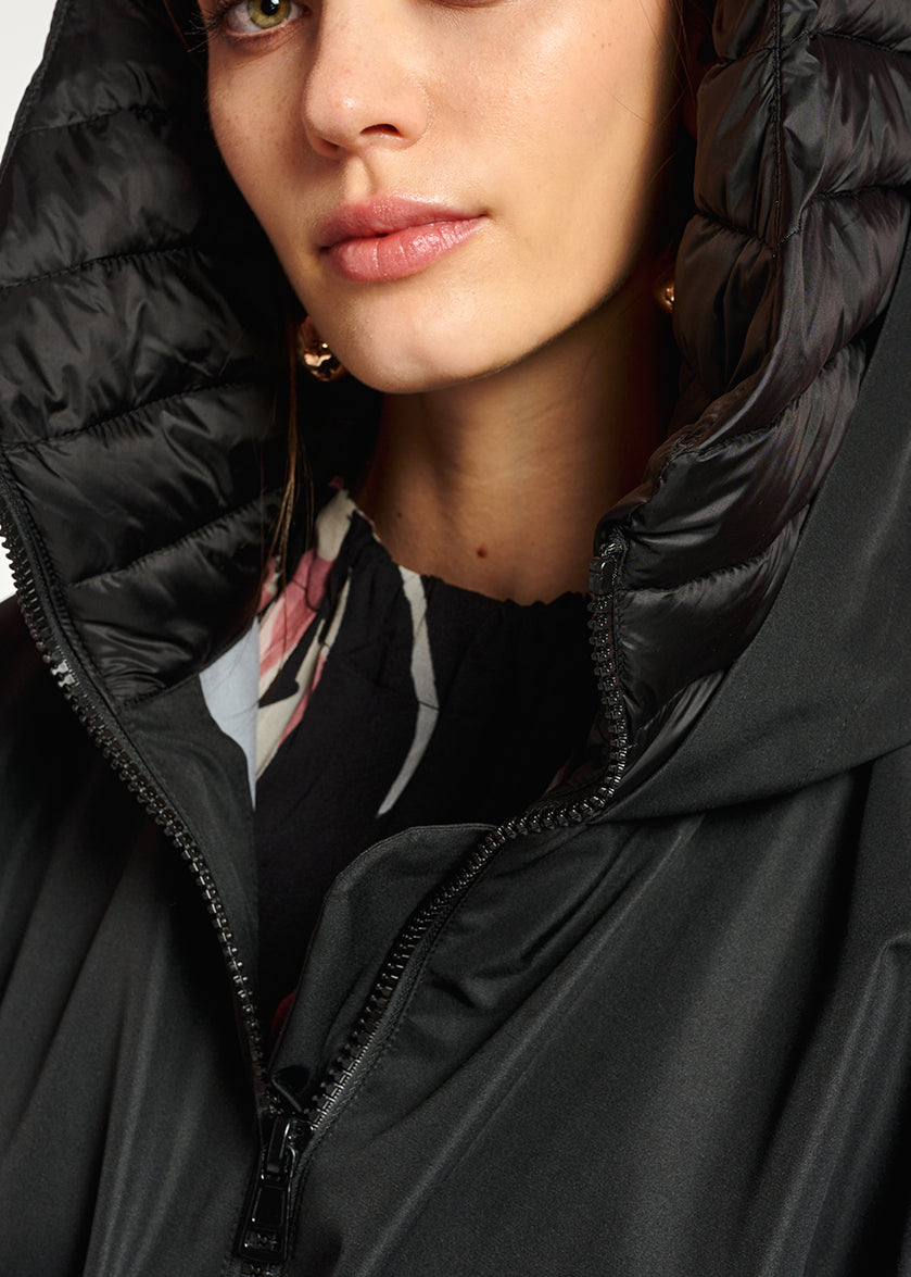 Black oversized hooded raincoat RE—SSENTIEL | Essentiel second hand