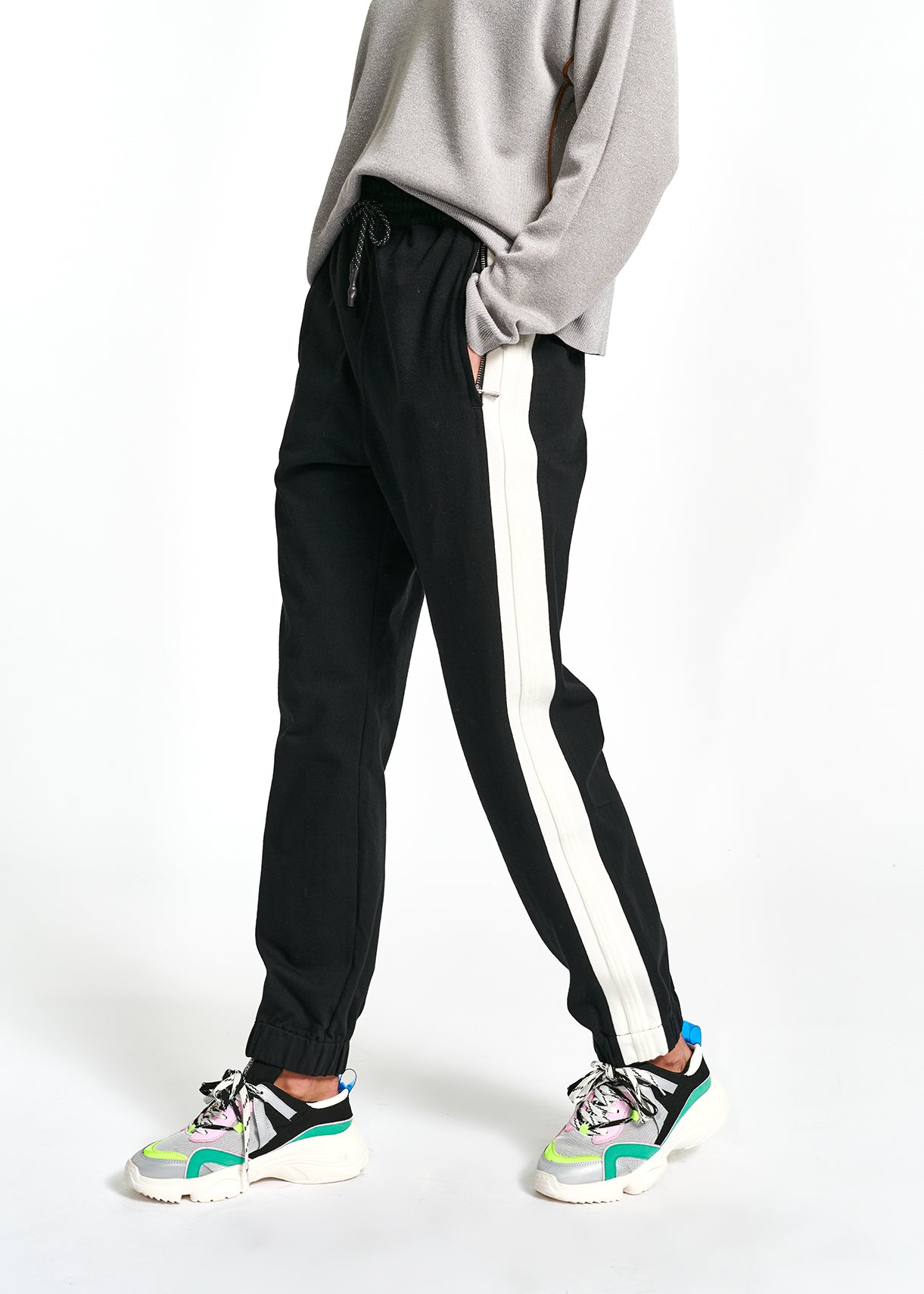 Black track pants with sideseam rib details RE—SSENTIEL | Essentiel second hand