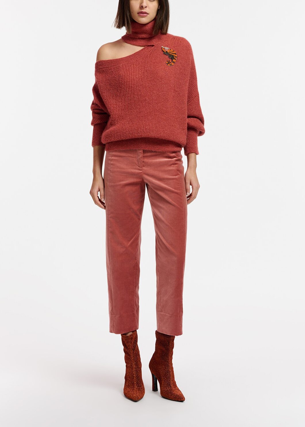 Pull en tricot pêche foncé à découpe RE—SSENTIEL | Essentiel second hand