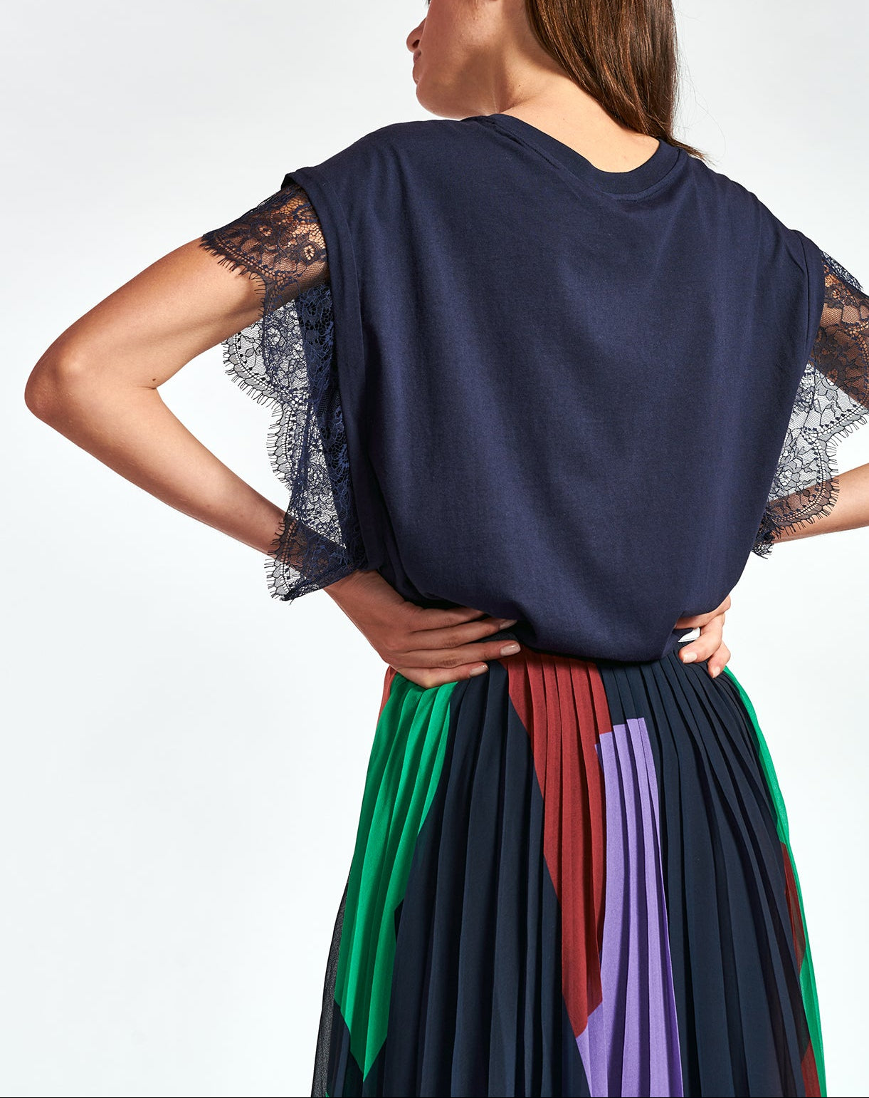 T-shirt en coton bio bleu foncé avec dentelle RE—SSENTIEL | Essentiel second hand