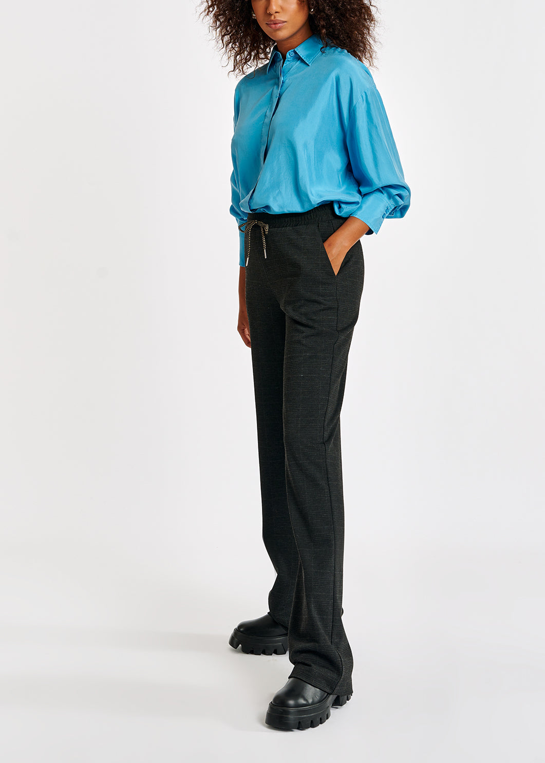 Grey check loose-fit straight-leg pants RE—SSENTIEL | Essentiel second hand