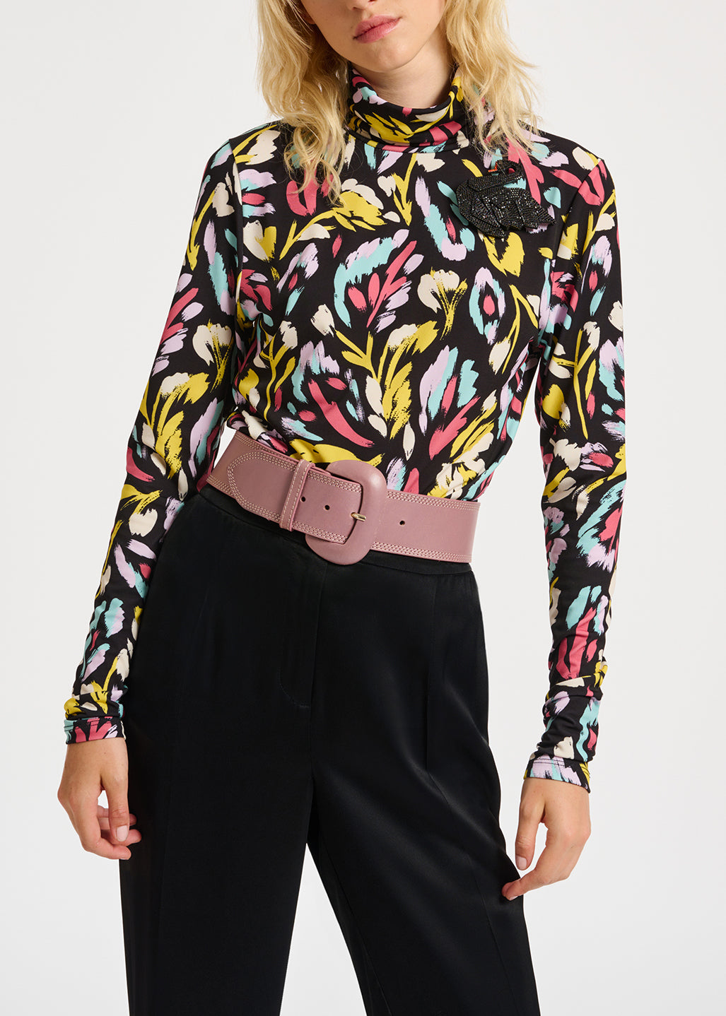 Top à  col roulé et imprimé abstrait noir, jaune et lilas RE—SSENTIEL | Essentiel second hand