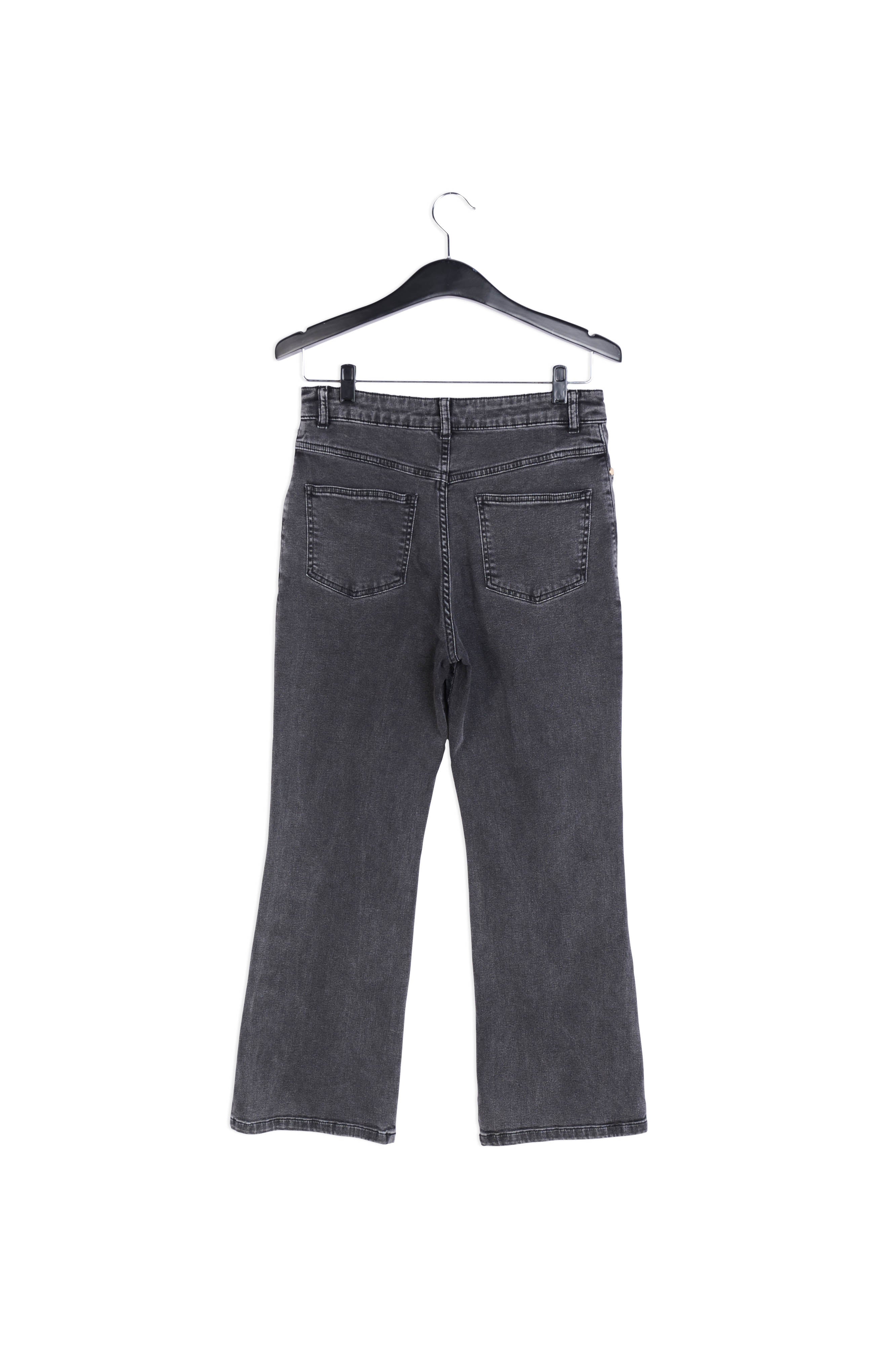 Jean noir aux jambes évasées RE—SSENTIEL | Essentiel second hand