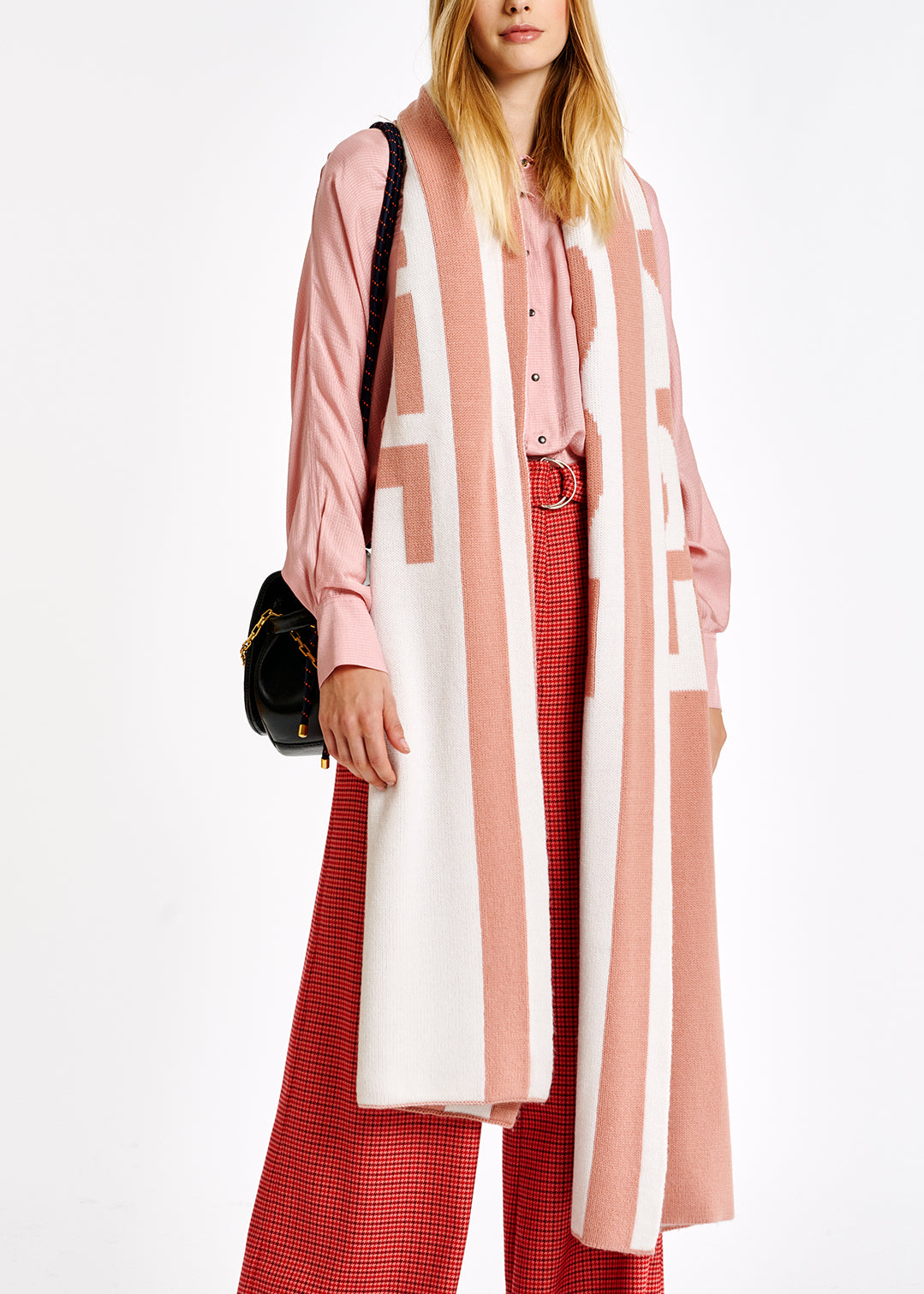 Pink intarsia-knit logo scarf RE—SSENTIEL | Essentiel second hand