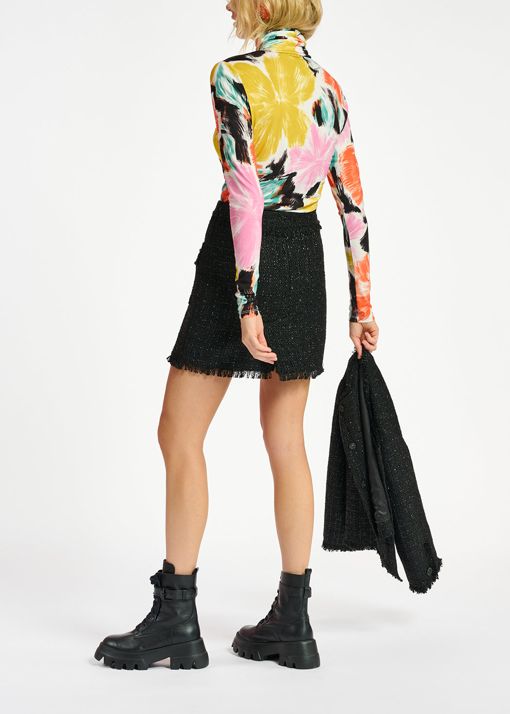 Black, orange and yellow floral print turtleneck top RE—SSENTIEL | Essentiel second hand
