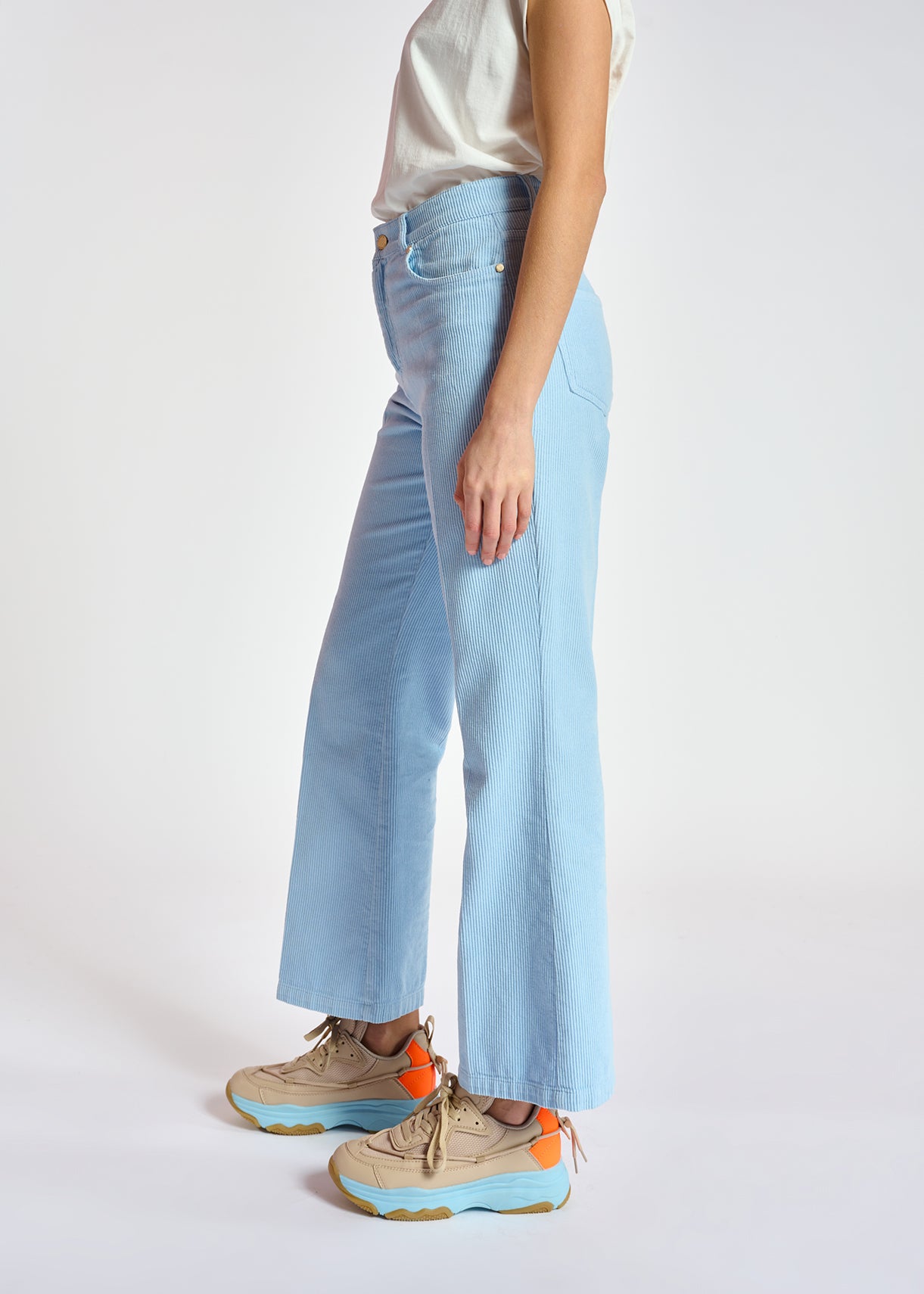 Light blue cotton-corduroy flared-fit pants RE—SSENTIEL | Essentiel second hand