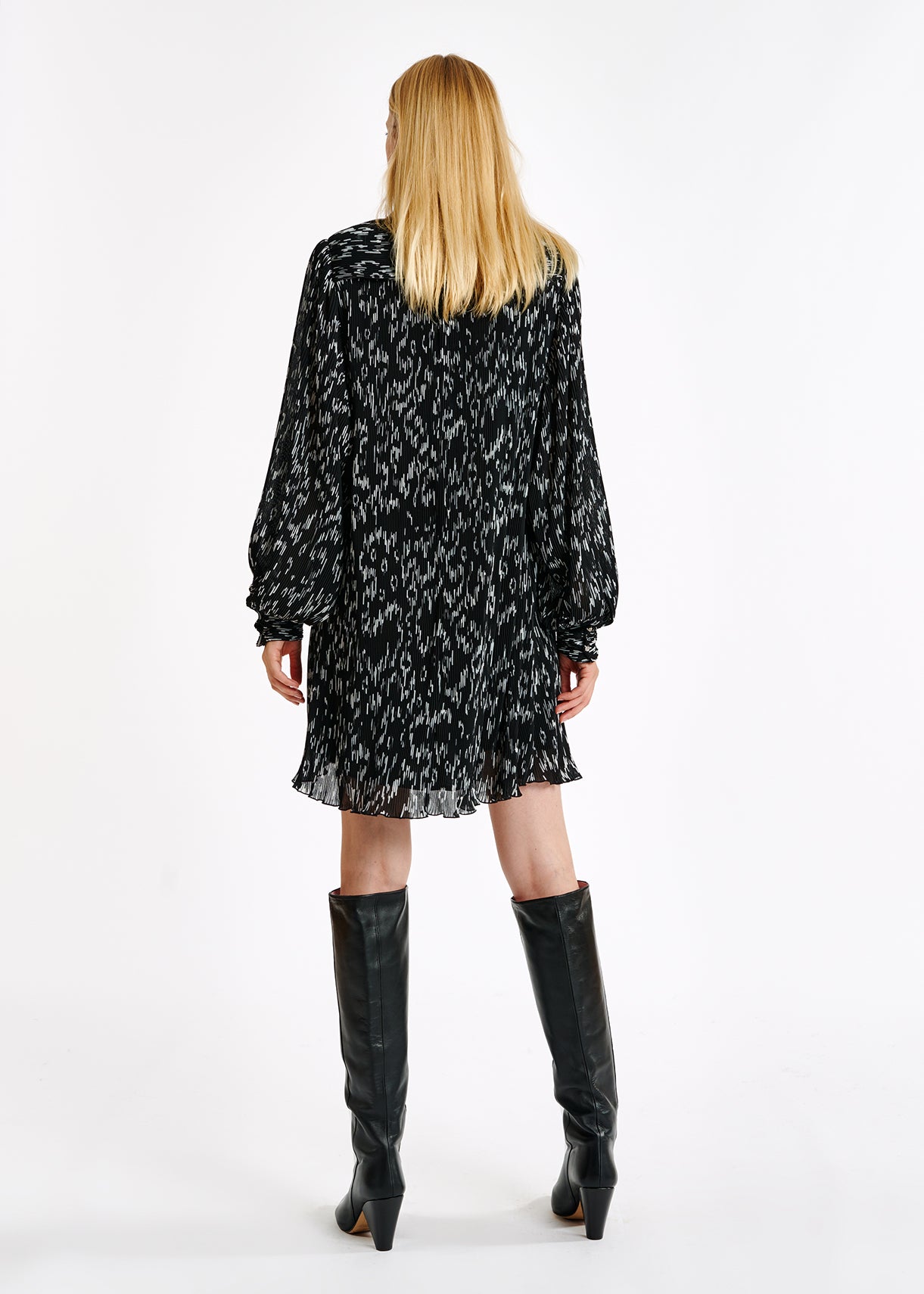 Astatic robe RE—SSENTIEL | Essentiel second hand