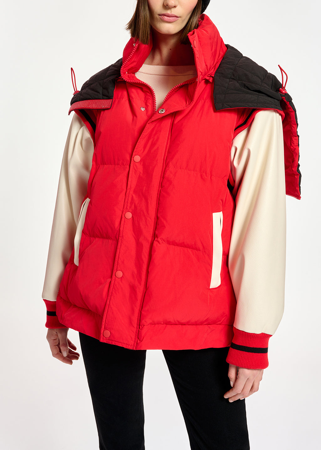 Red hooded puffer vest with faux leather sleeves RE—SSENTIEL | Essentiel second hand