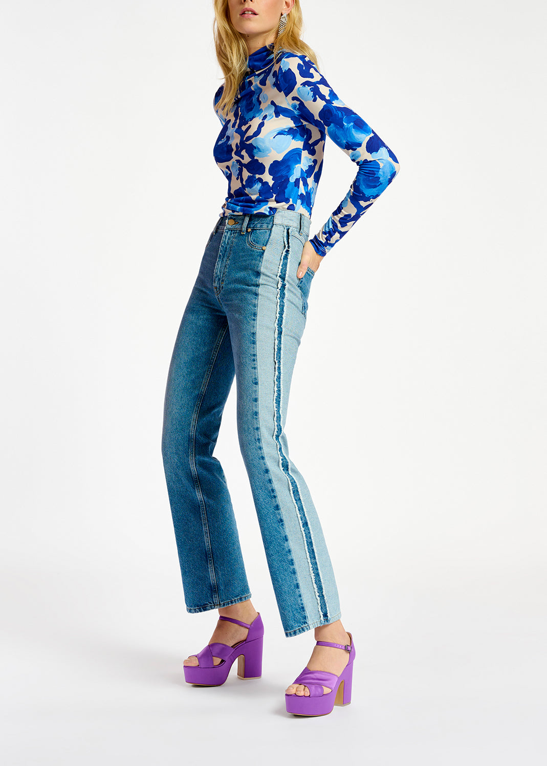 White and blue floral print hooded top RE—SSENTIEL | Essentiel second hand