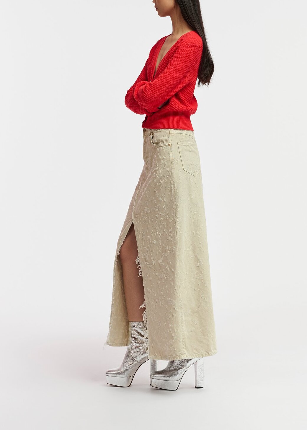 Cardigan en V rouge avec ornements RE—SSENTIEL | Essentiel second hand