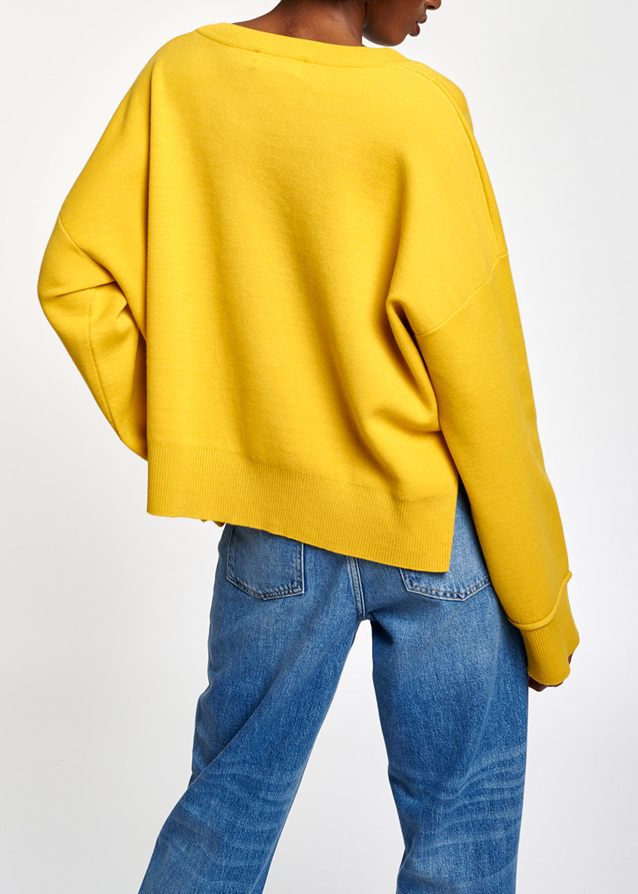 Pull carré jaune à encolure en v RE—SSENTIEL | Essentiel second hand