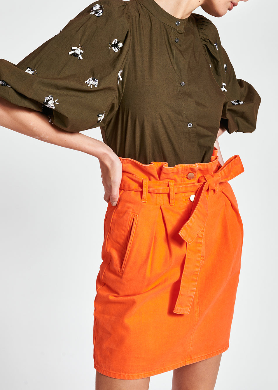 Khaki green cotton-poplin embroidered puffed-sleeve shirt RE—SSENTIEL | Essentiel second hand