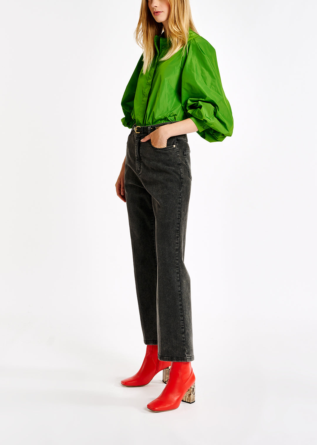 Green puffed-sleeve top RE—SSENTIEL | Essentiel second hand