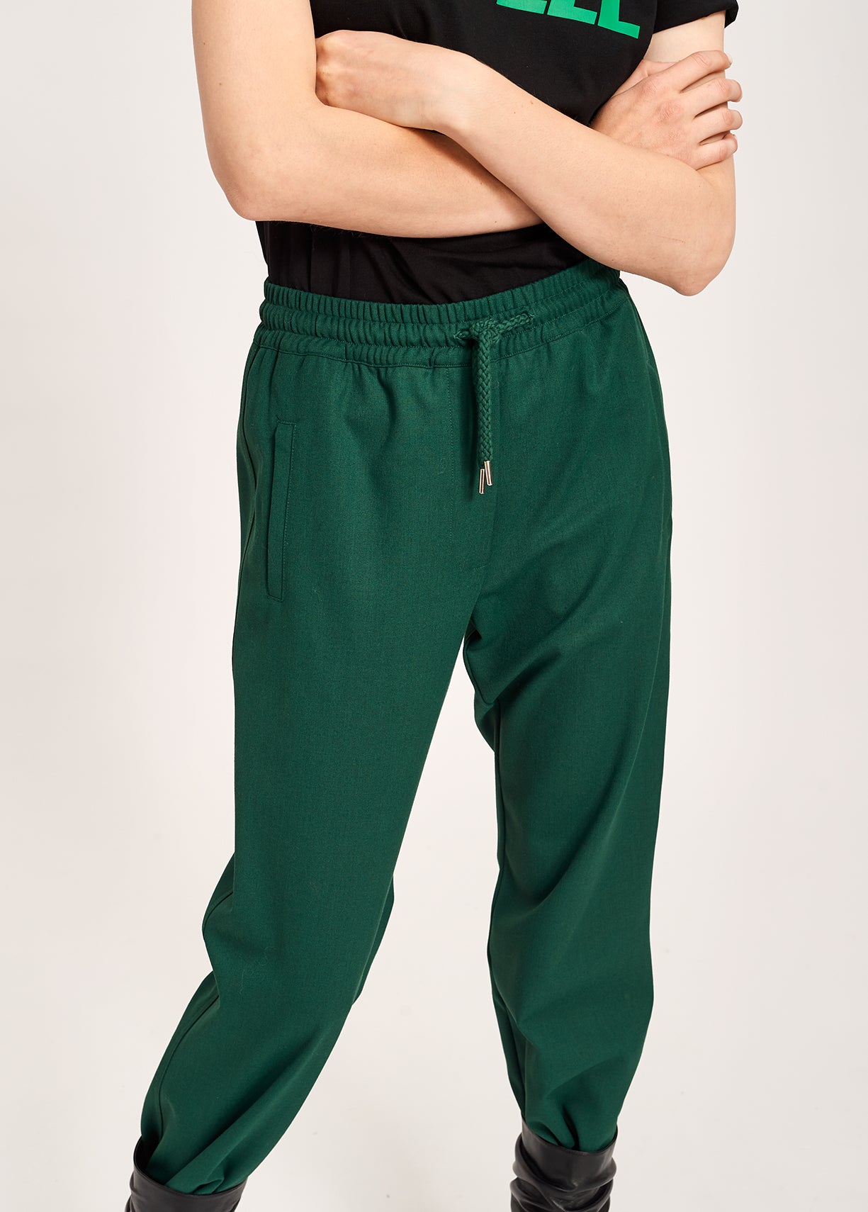 Pantalon de survêtement vert bouteille RE—SSENTIEL | Essentiel second hand
