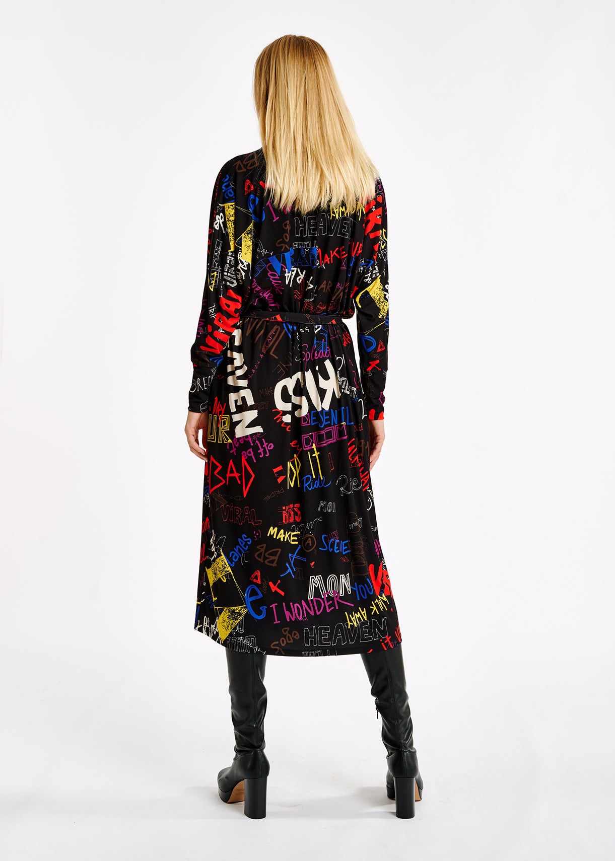 Robe midi avec texte imprimé RE—SSENTIEL | Essentiel second hand