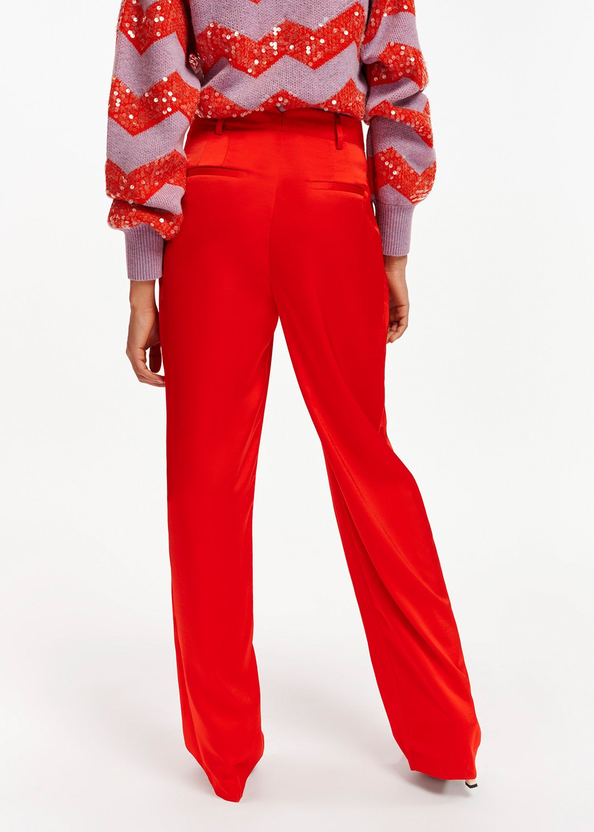Red tapered-leg satin pants RE—SSENTIEL | Essentiel second hand