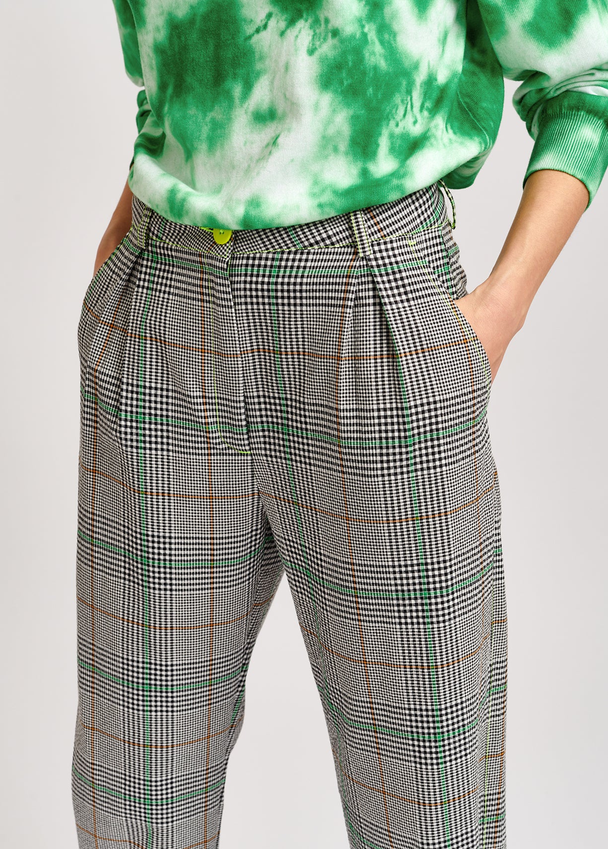 Off-white plaid high-rise pants RE—SSENTIEL | Essentiel second hand