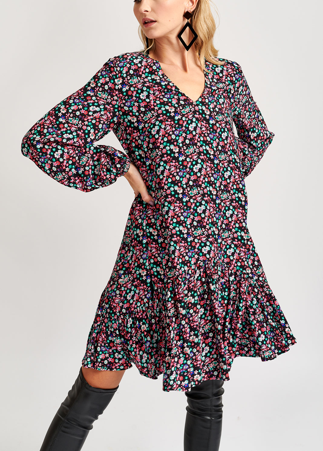 Mini robe noire à imprimé floral RE—SSENTIEL | Essentiel second hand