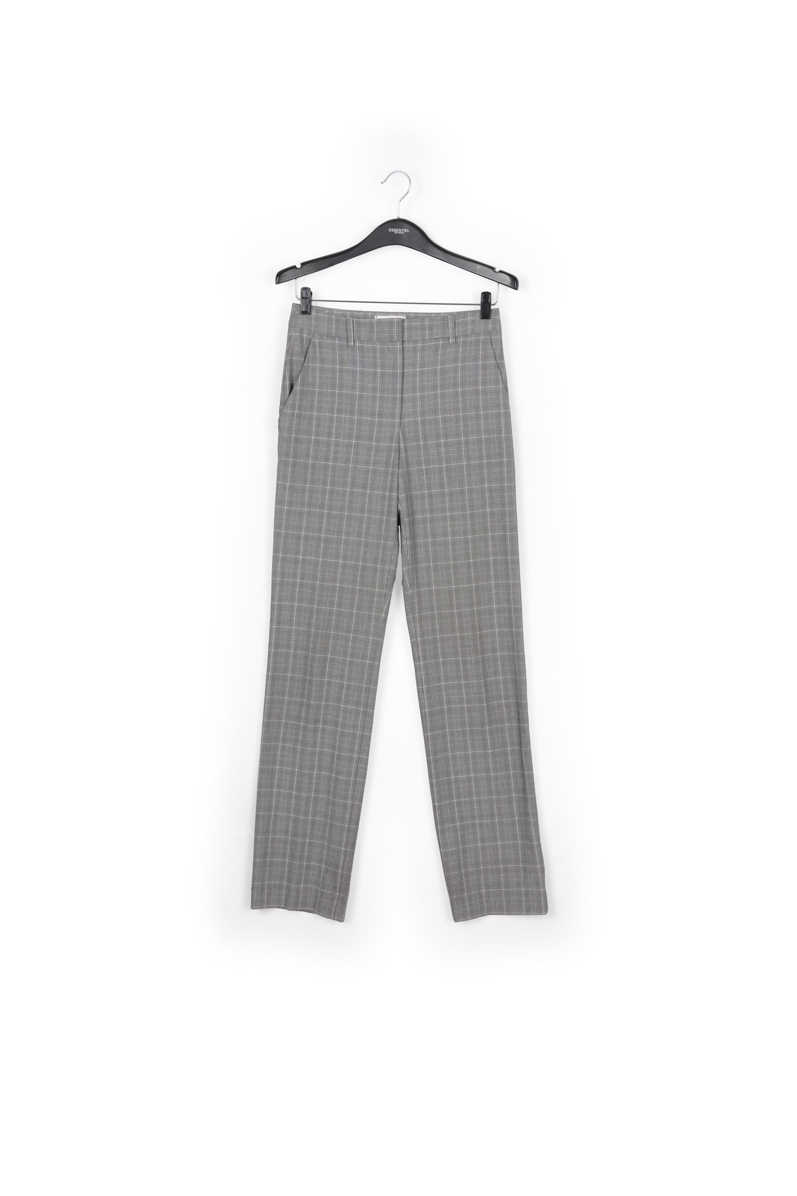 Teammate pantalons RE—SSENTIEL | Essentiel second hand