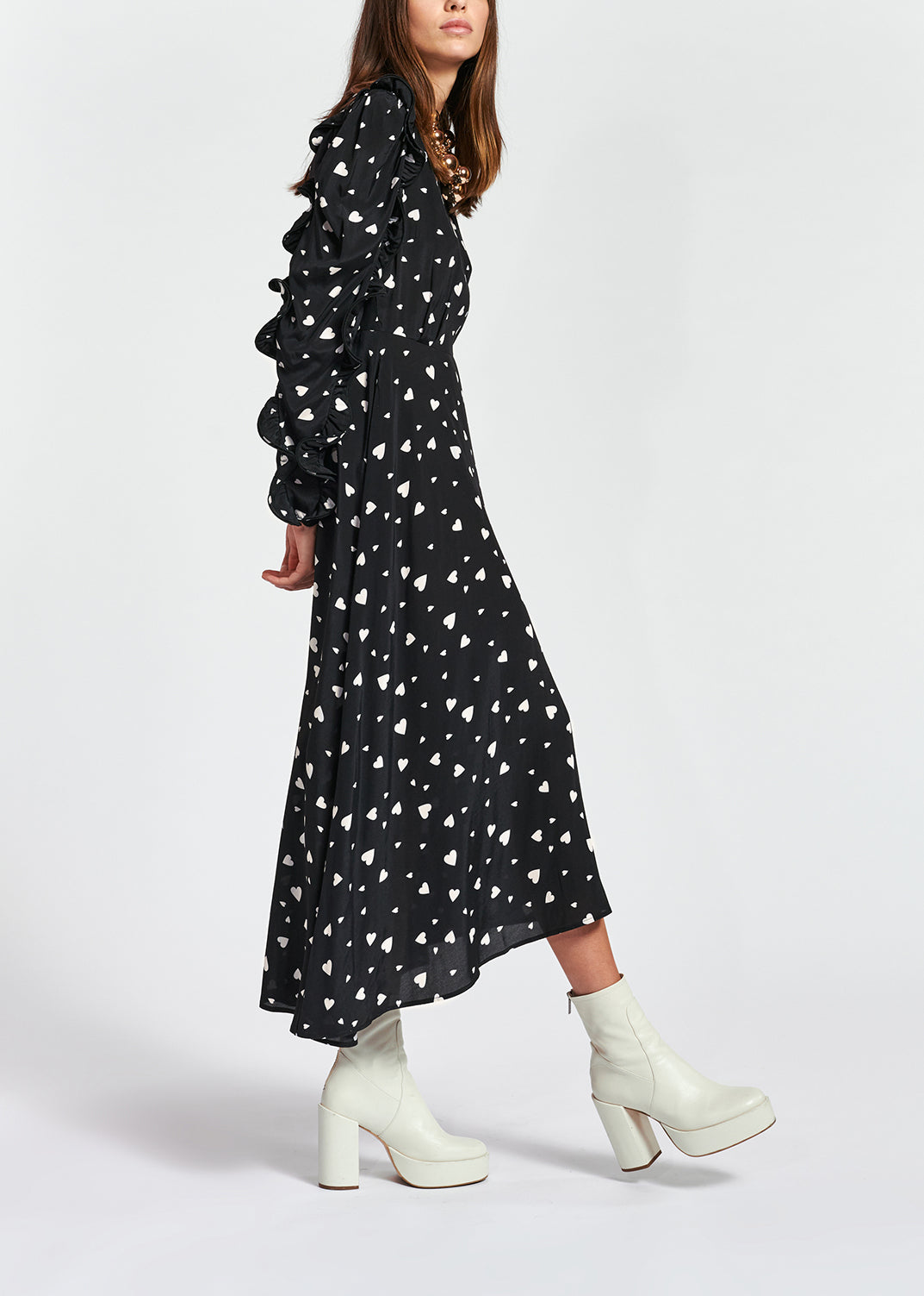 Robe maxi noire à cœurs avec manches à ruches RE—SSENTIEL | Essentiel second hand