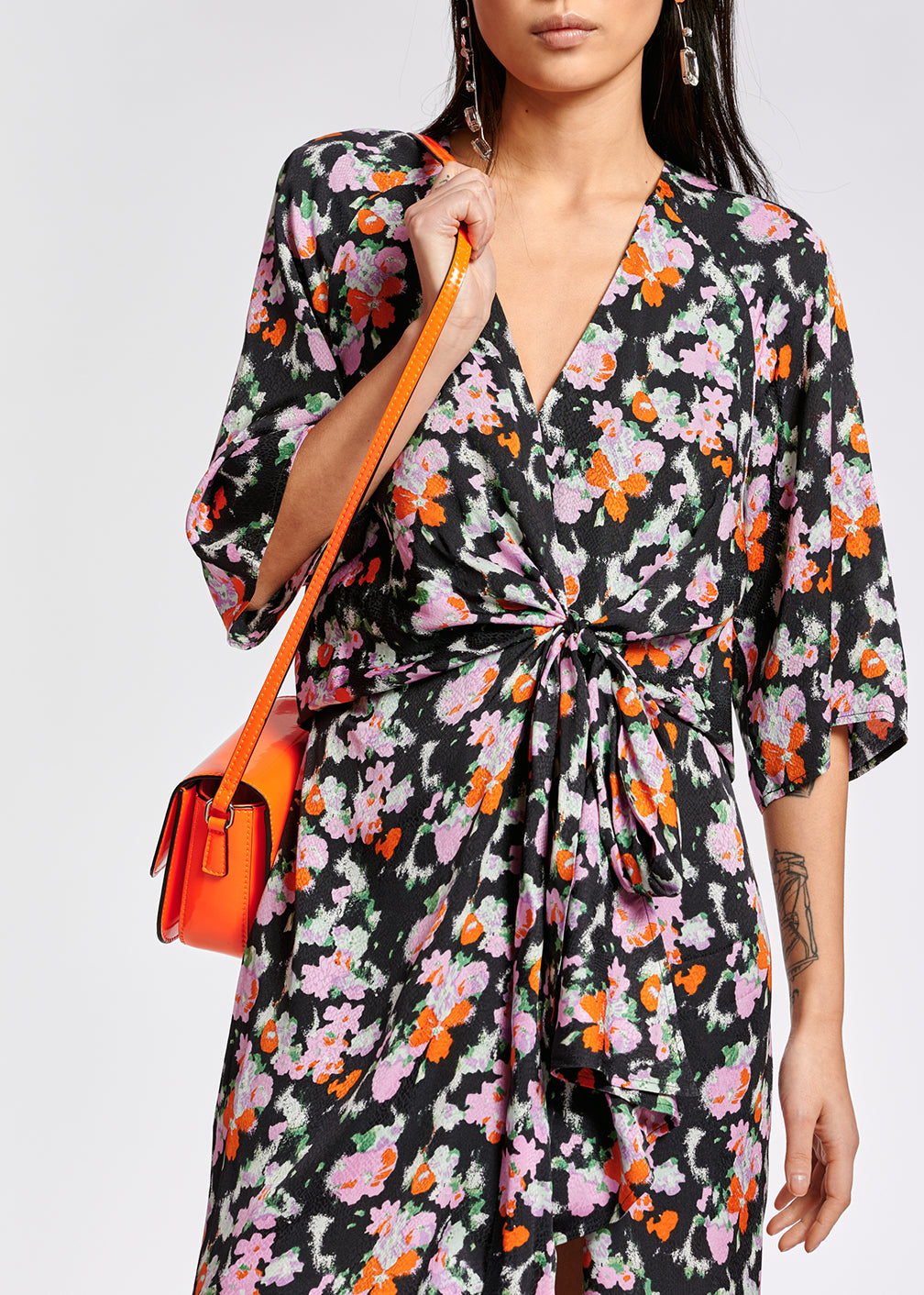 Robe midi bleu foncé à  fleurs RE—SSENTIEL | Essentiel second hand