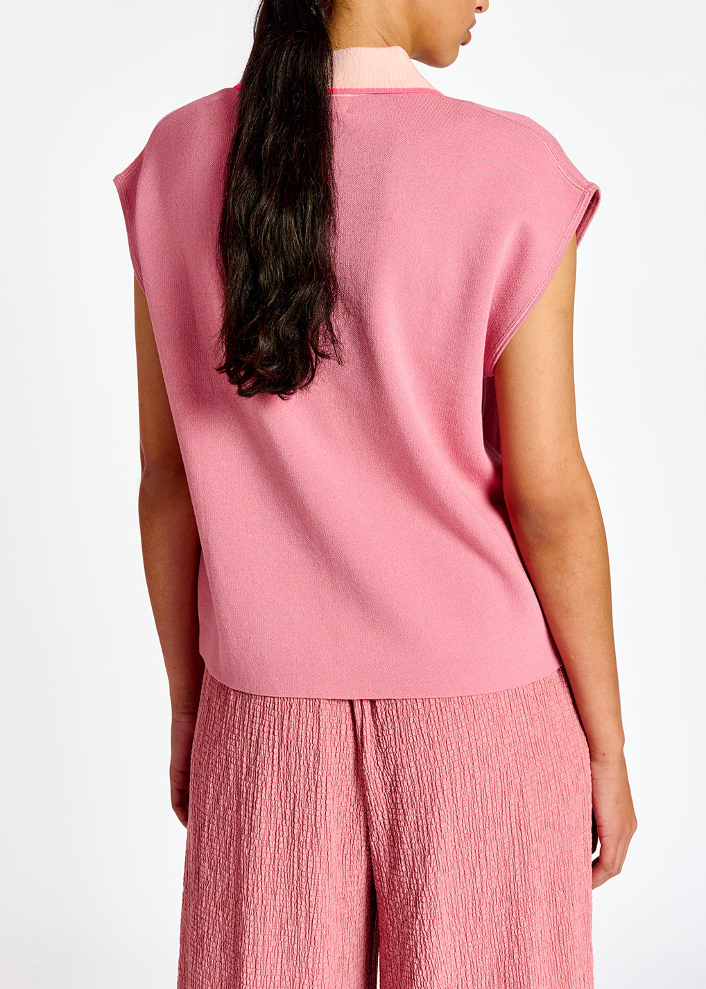 Pink sleeveless polo top with contrasting collar RE—SSENTIEL | Essentiel second hand