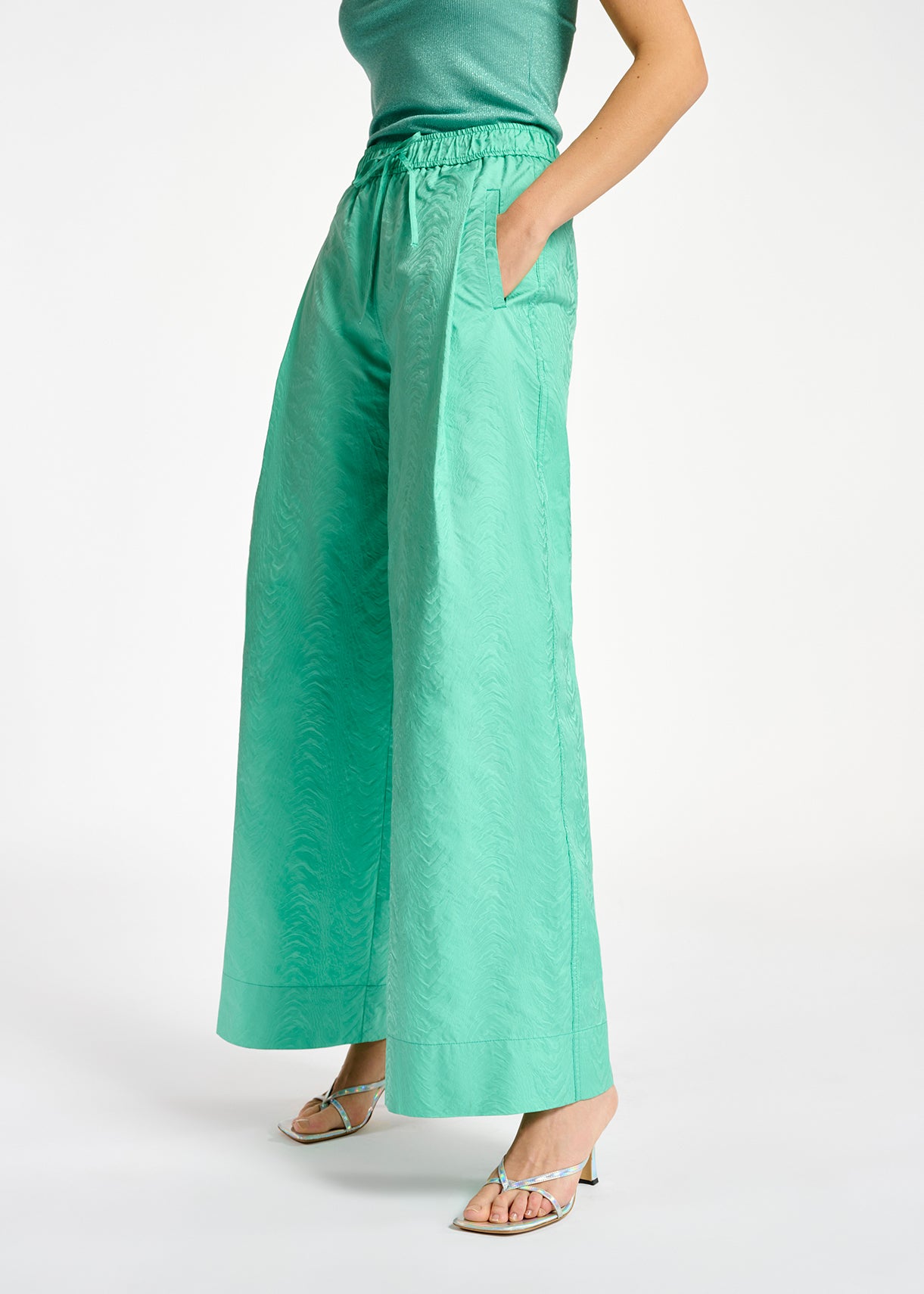 Turquoise jacquard broek met brede pijpen RE—SSENTIEL | Essentiel second hand