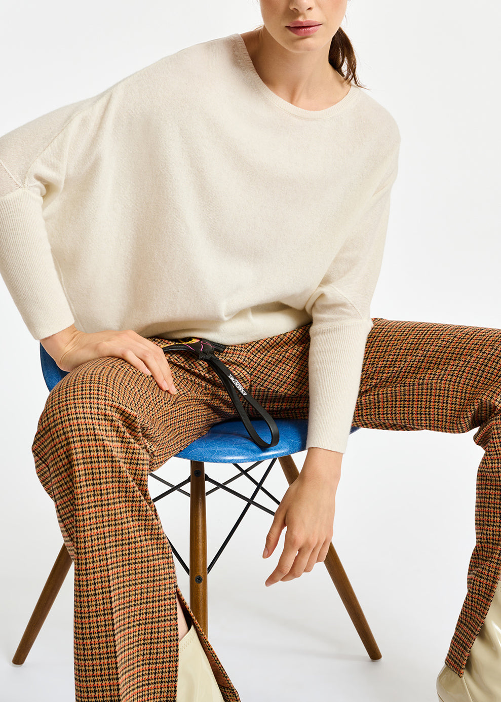 Off-white fine-knit sweater RE—SSENTIEL | Essentiel second hand