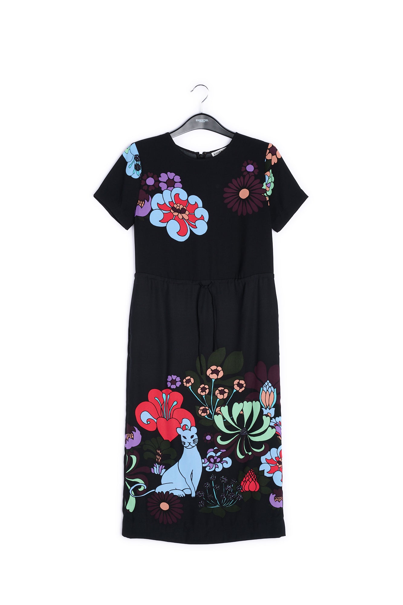 Short sleeved dress RE—SSENTIEL | Essentiel second hand