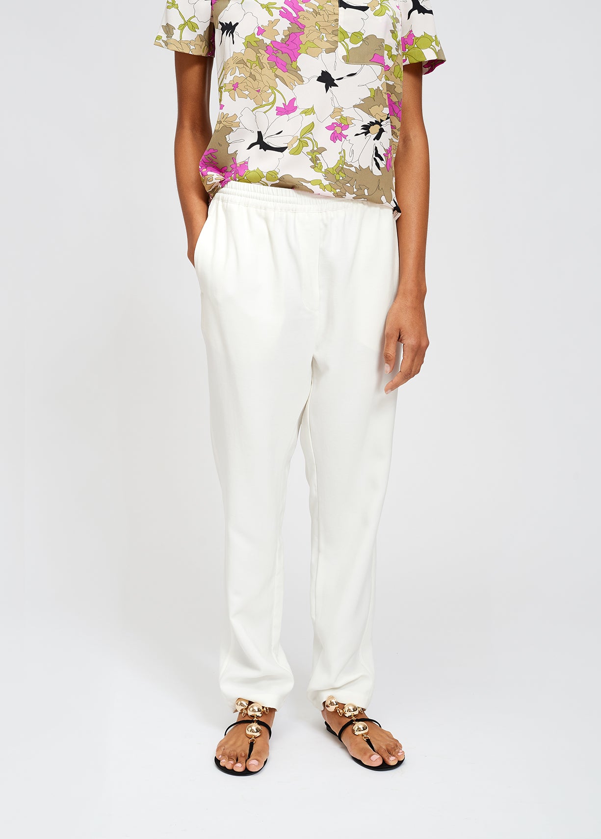 Sisland pantalons RE—SSENTIEL | Essentiel second hand