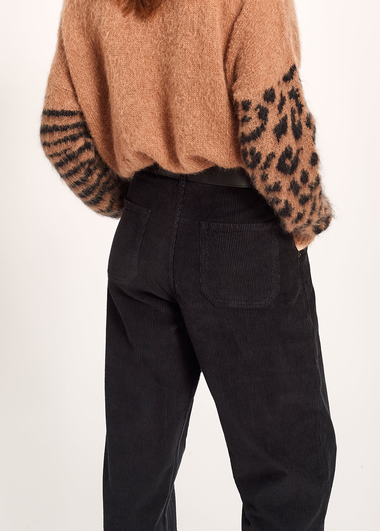 Pull en maille camel à imprimés léopard et zèbre RE—SSENTIEL | Essentiel second hand