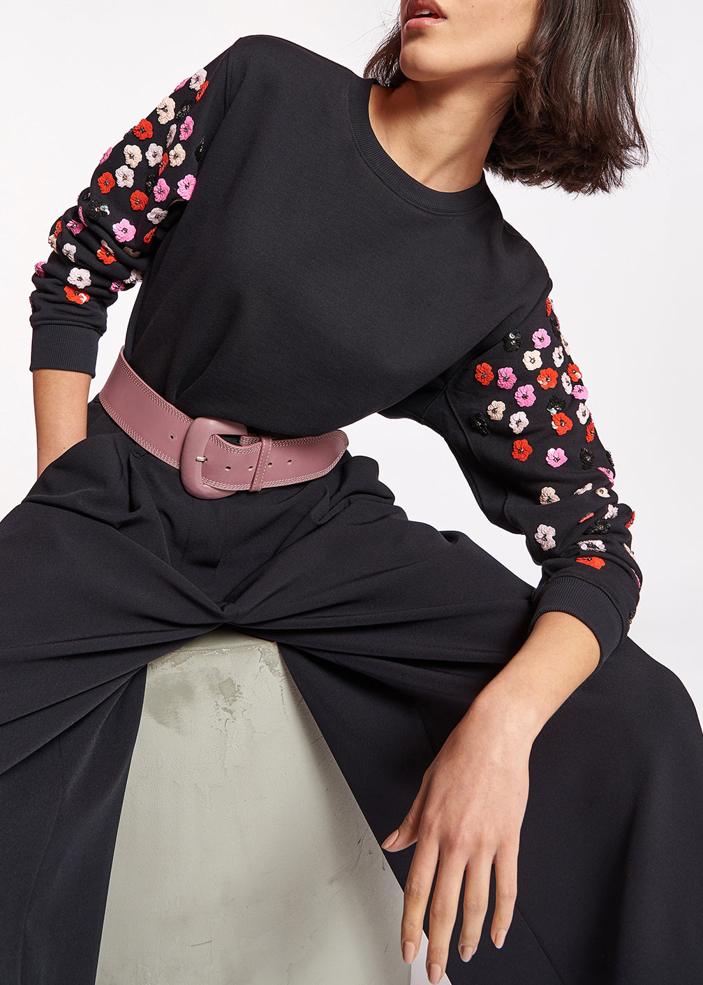 Sweat noir à  paillettes multicolores RE—SSENTIEL | Essentiel second hand