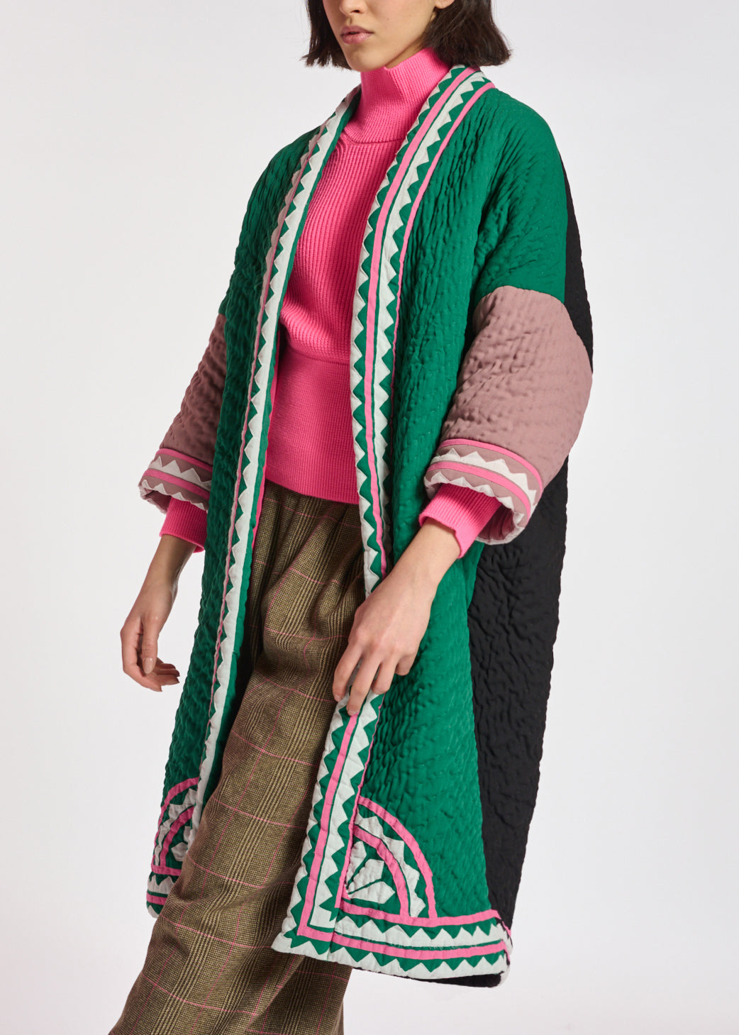 Bruine brede broek met beige en roze ruitjesmotief RE—SSENTIEL | Essentiel second hand