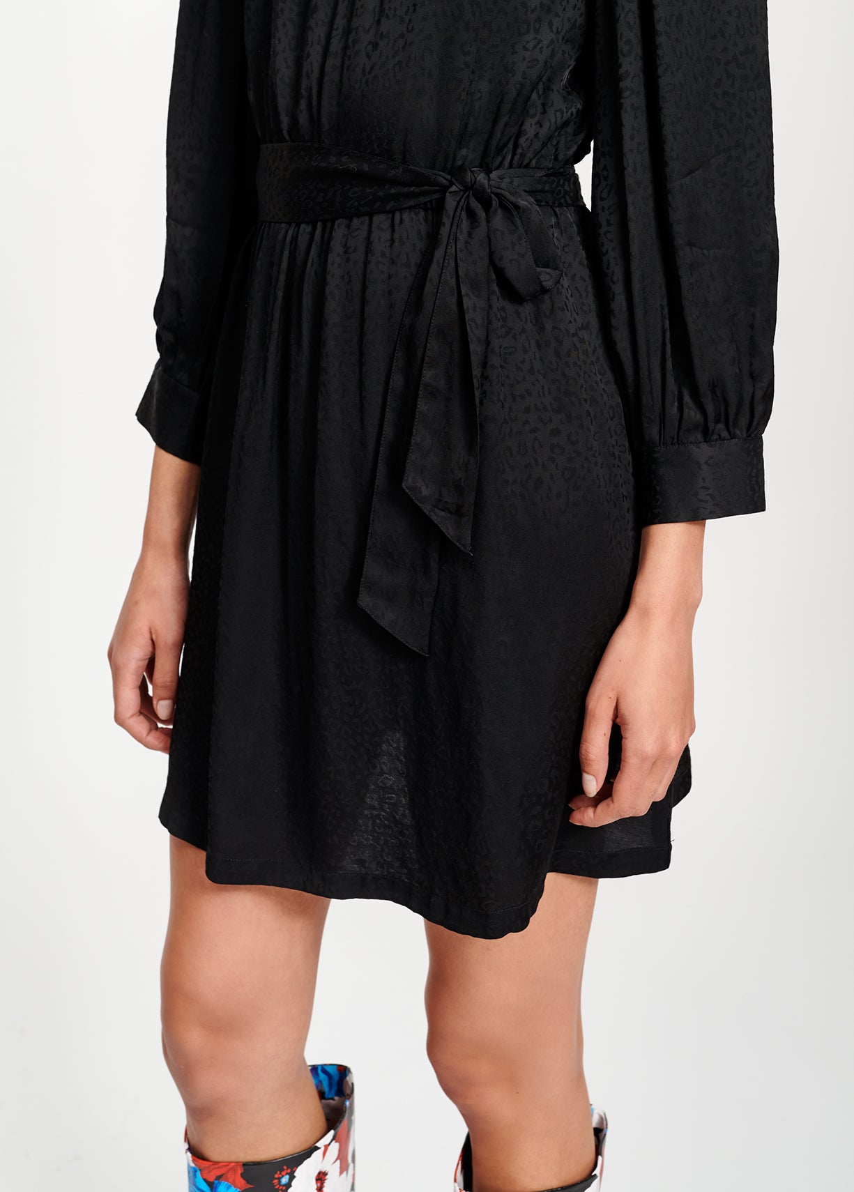 Black mini dress with stand-up collar and panther print RE—SSENTIEL | Essentiel second hand