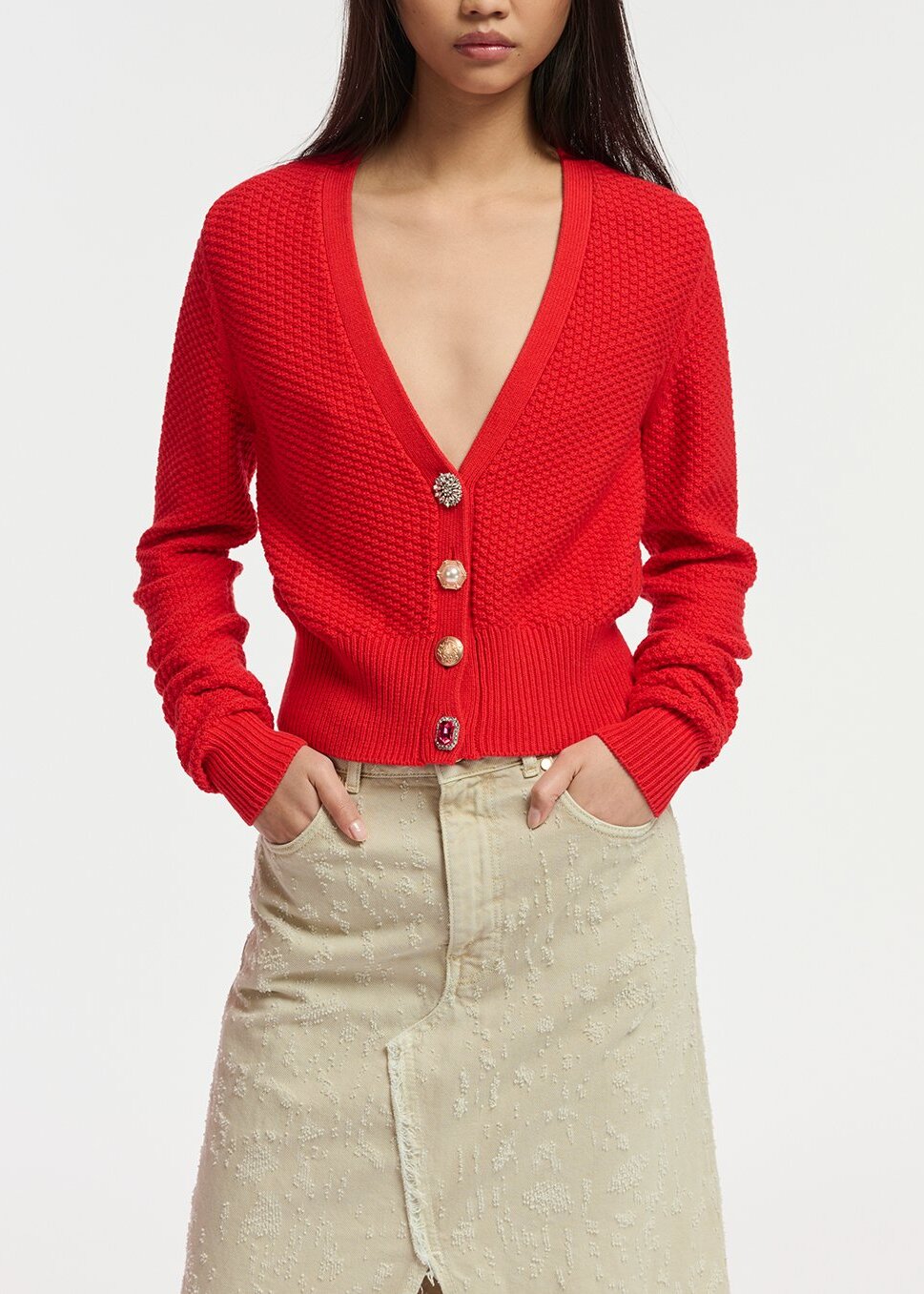 Cardigan en V rouge avec ornements RE—SSENTIEL | Essentiel second hand