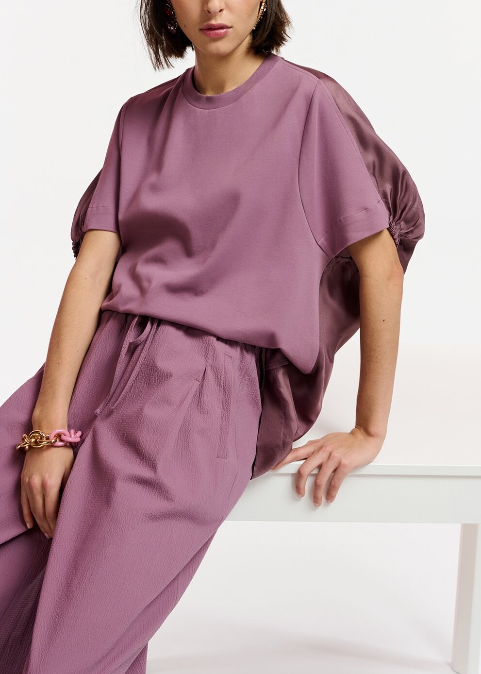 T-shirt mauve avec dos en soie RE—SSENTIEL | Essentiel second hand