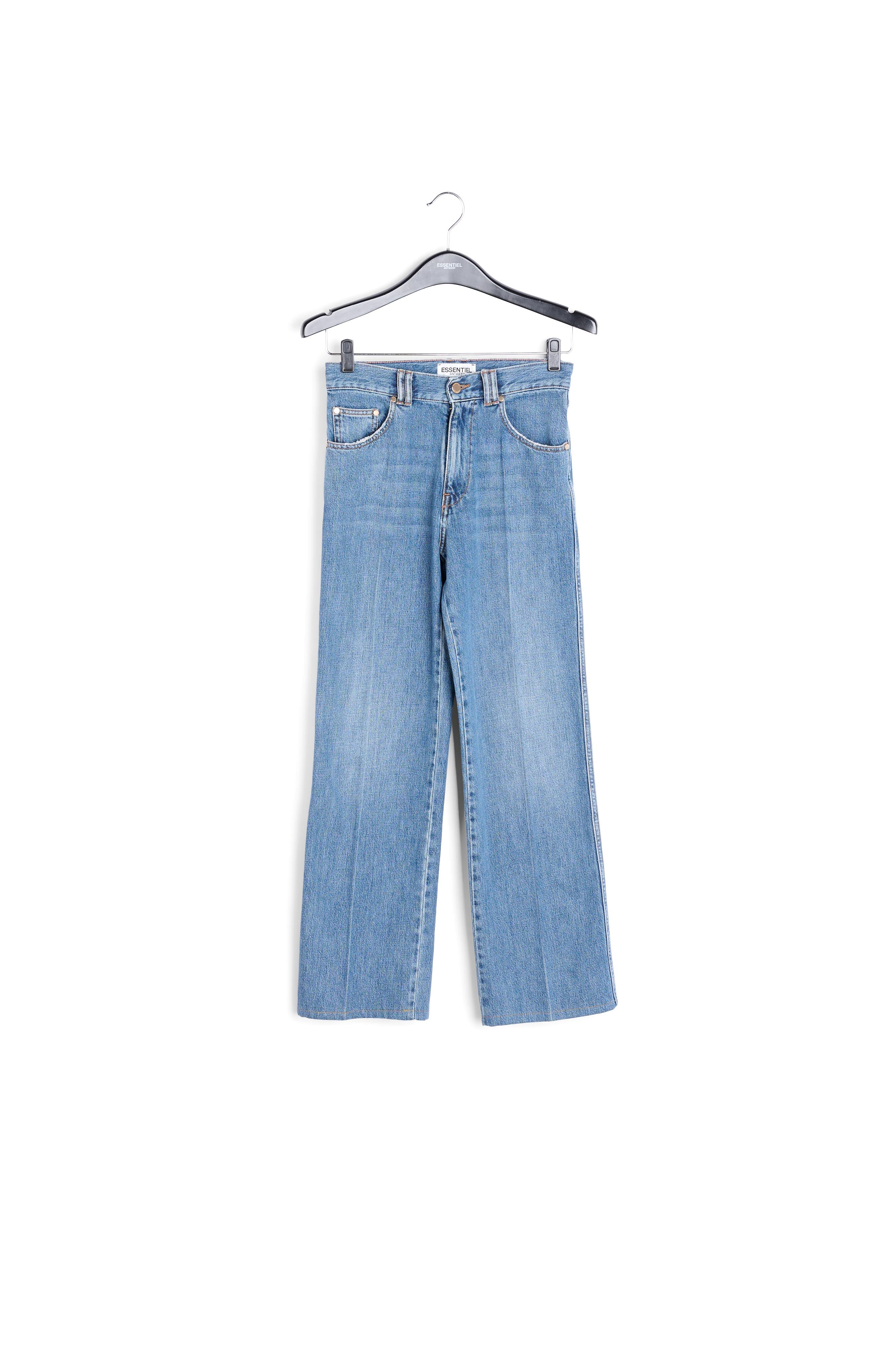 Jean bleu à coupe ample RE—SSENTIEL | Essentiel second hand