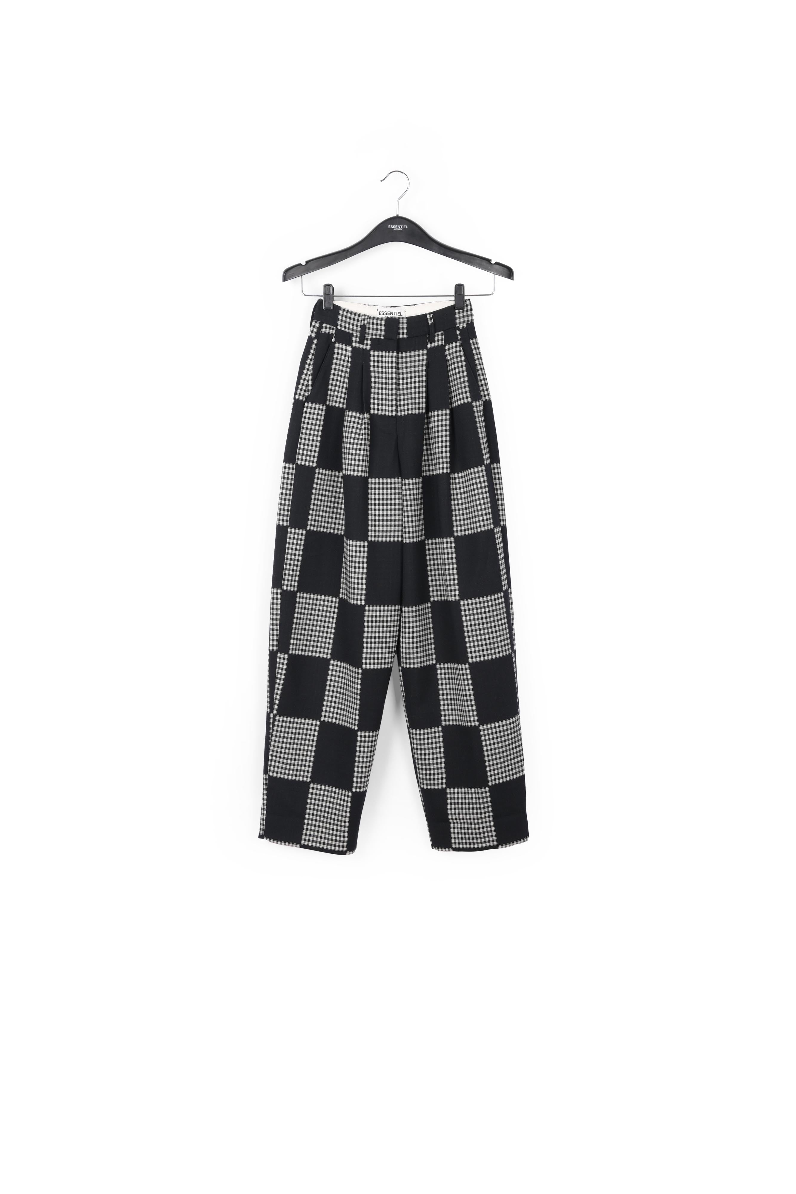 Black and off-white check pants RE—SSENTIEL | Essentiel second hand